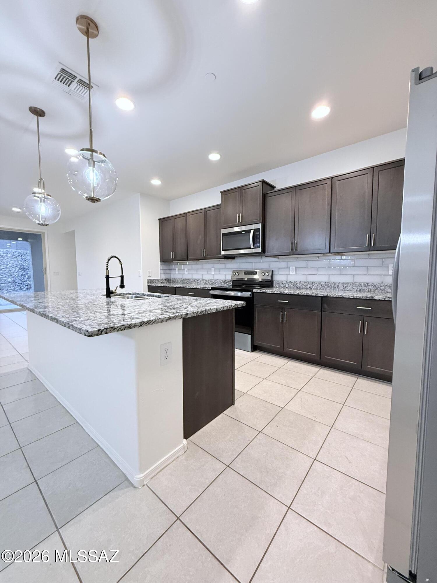 Rancho Del Lago (101-206) - Residential