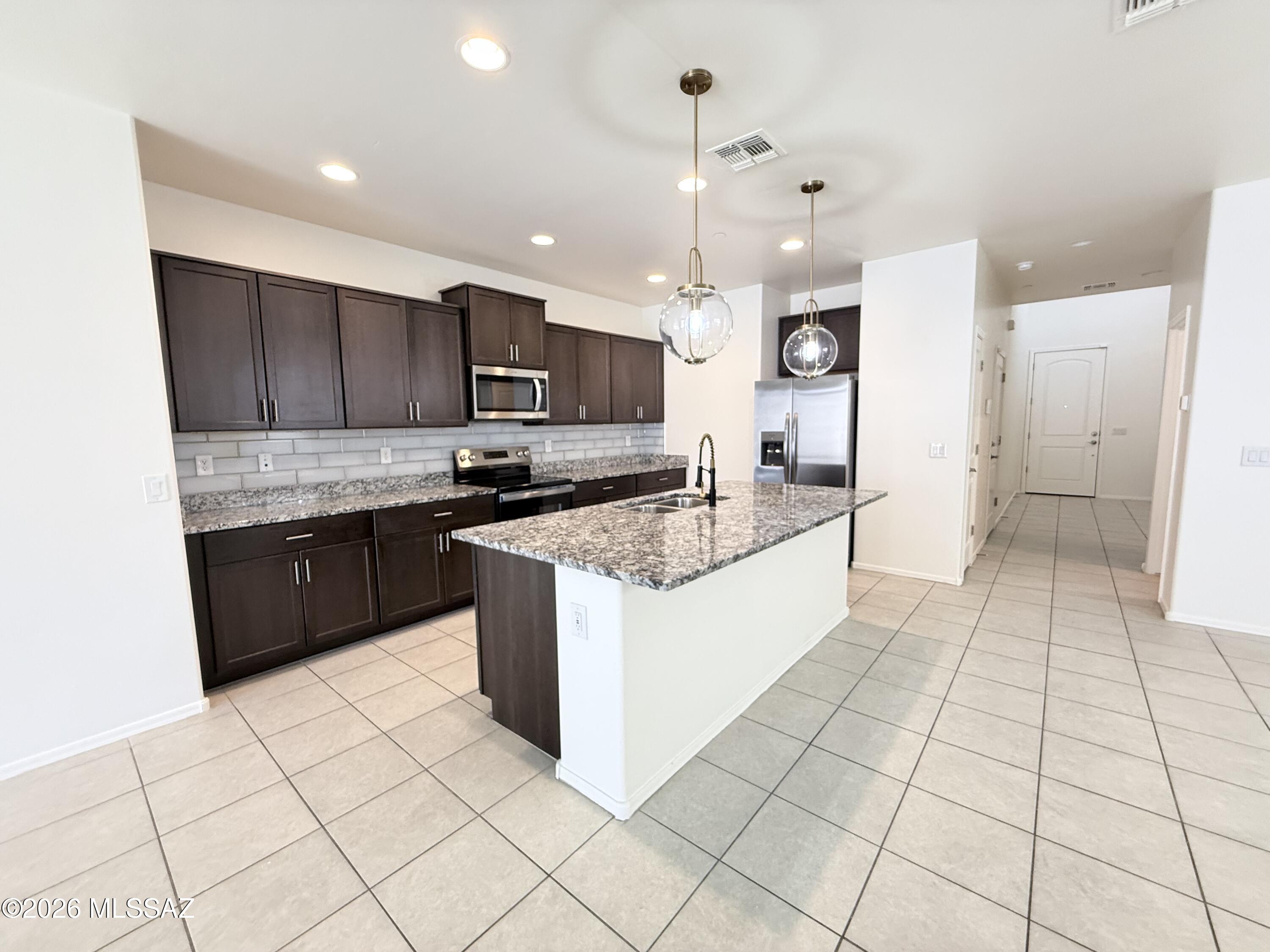 Rancho Del Lago (101-206) - Residential