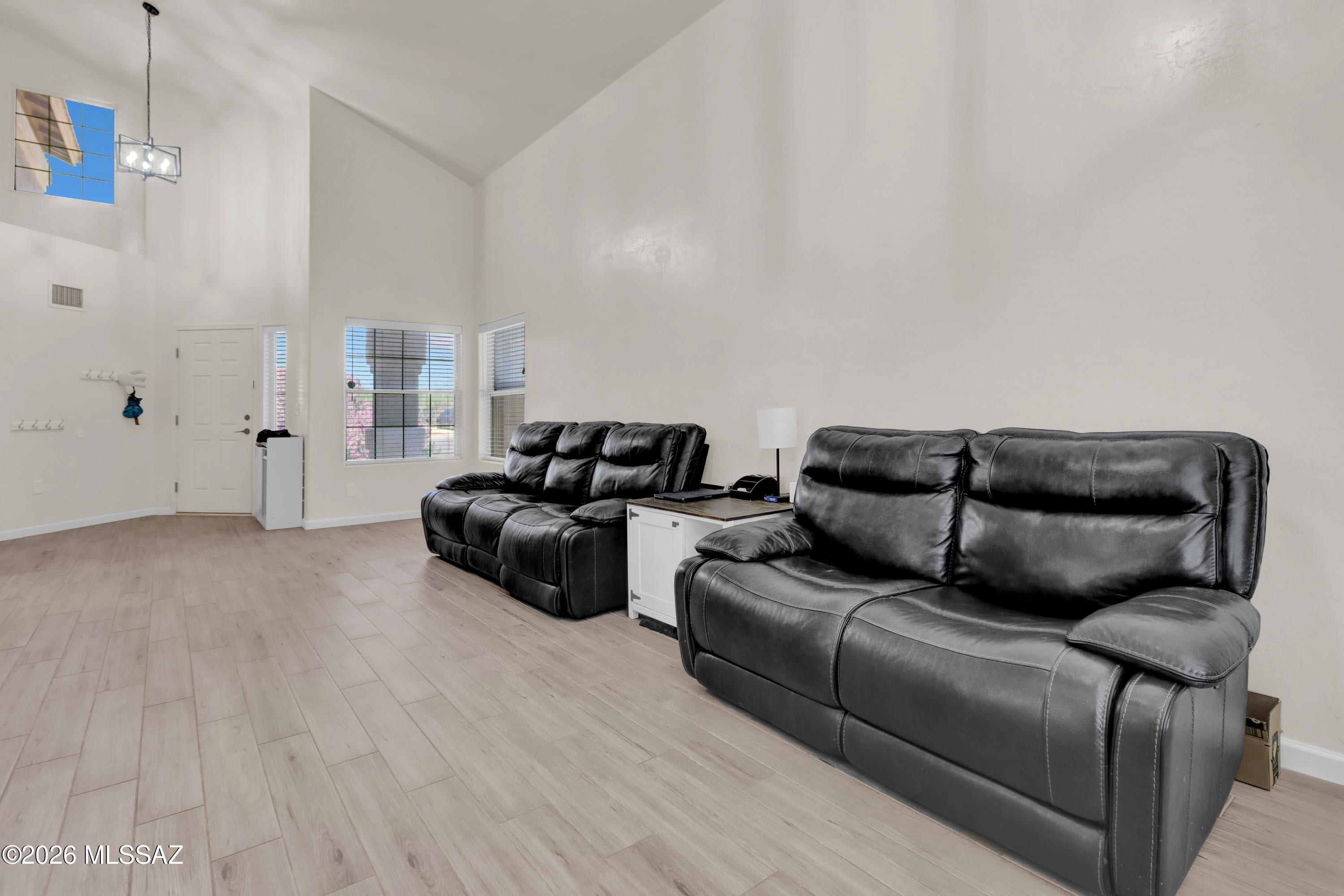 Sonrisa (1-121) - Residential