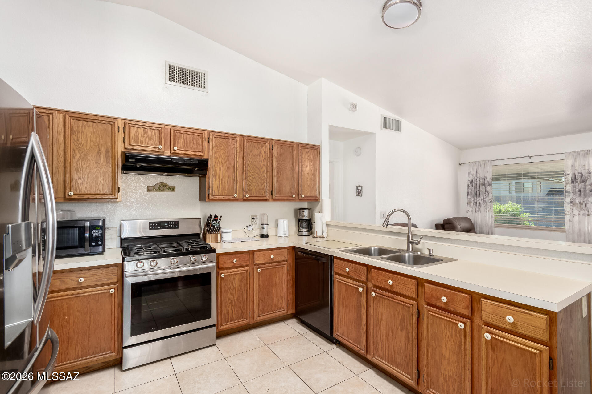 Meadowbrook (57-114) - Residential