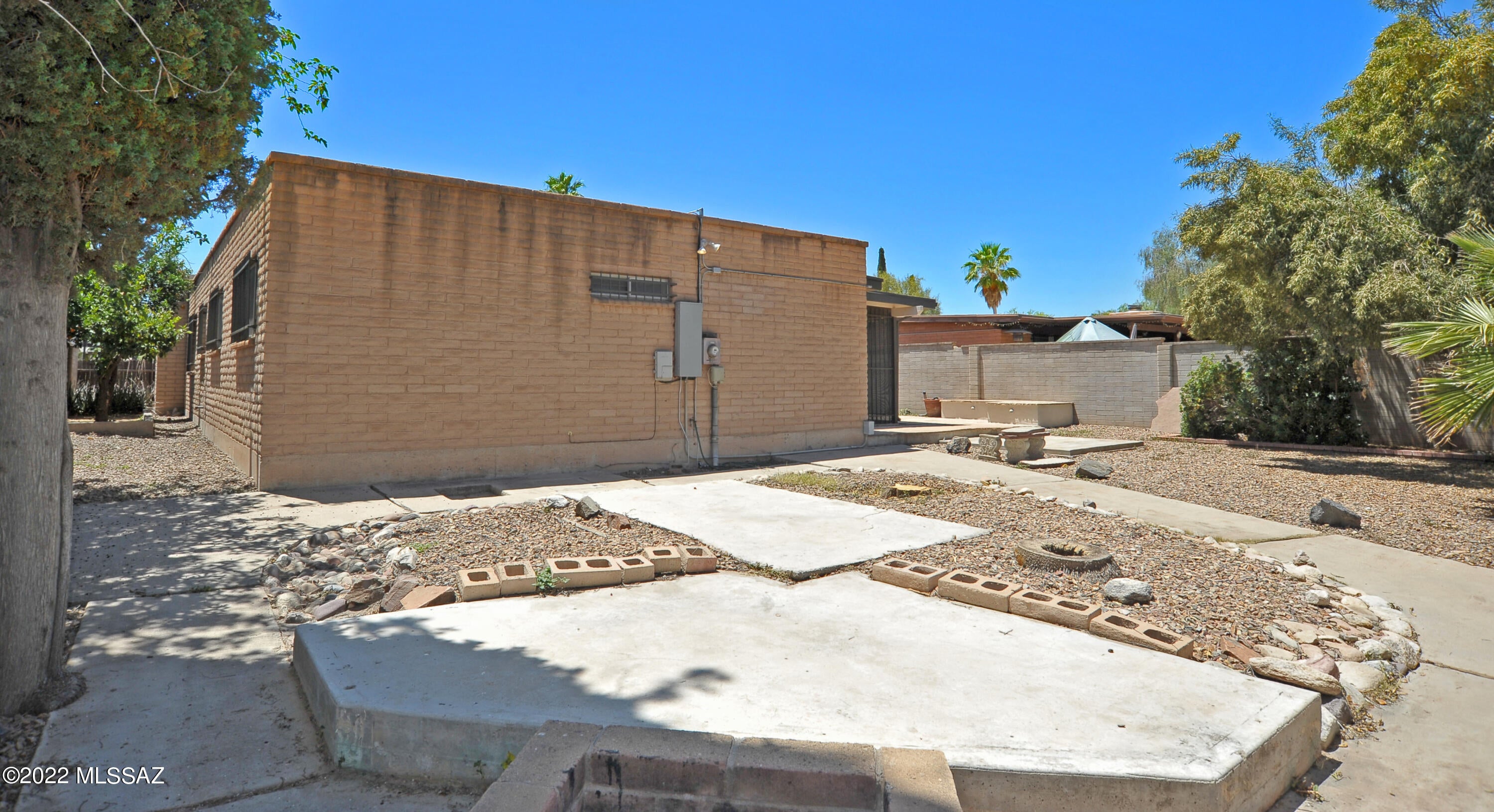 Fort Lowell Meadows (1-40) - Residential Lease