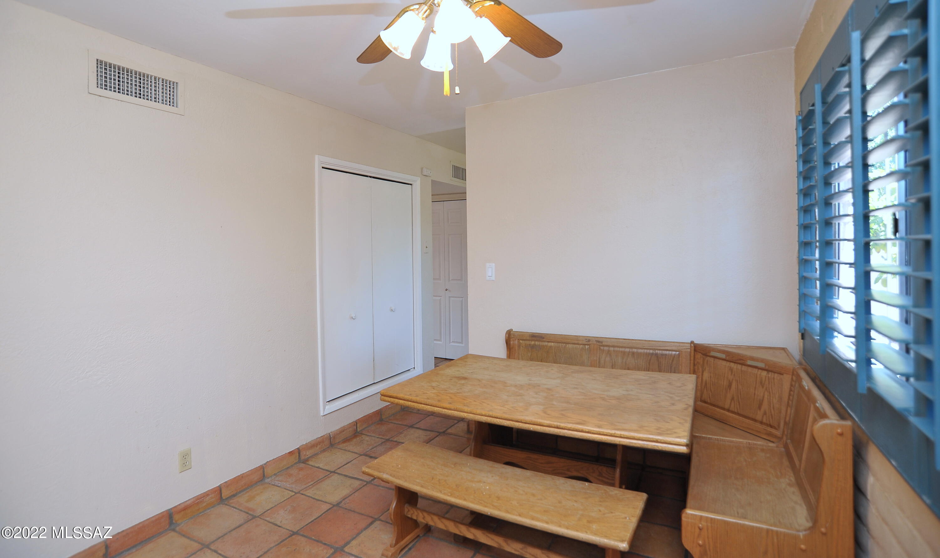 Fort Lowell Meadows (1-40) - Residential Lease