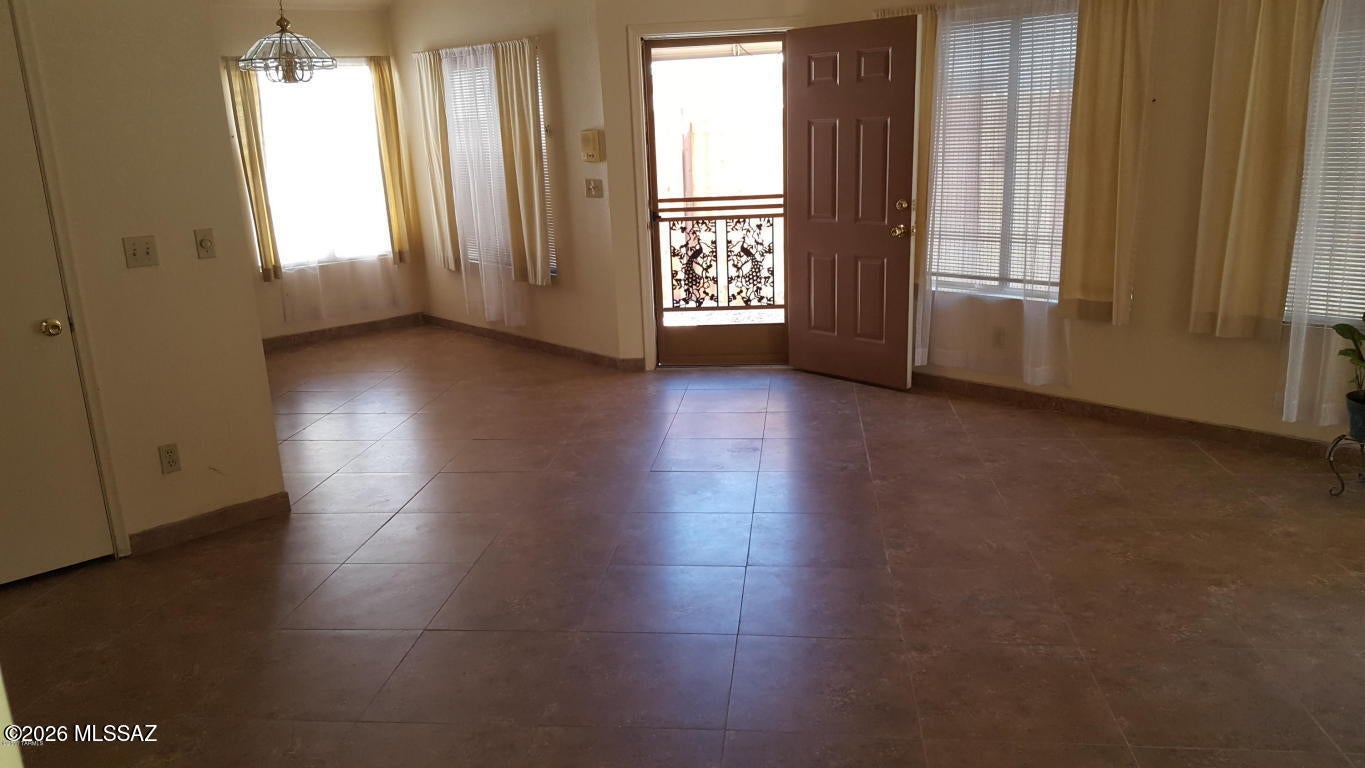 Saddlewood Villas (1-102) - Residential Lease