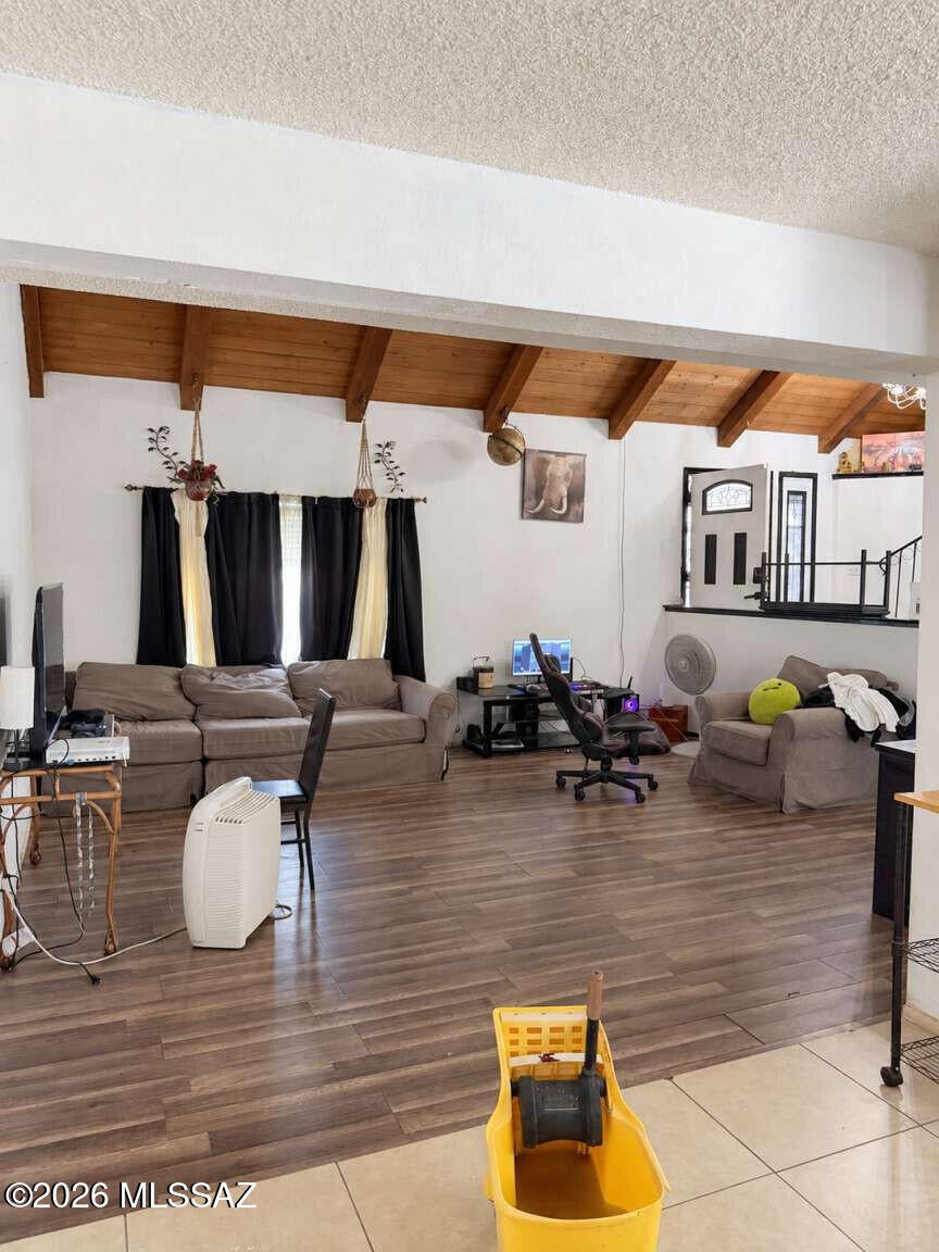 Mission West (1-370) - Residential