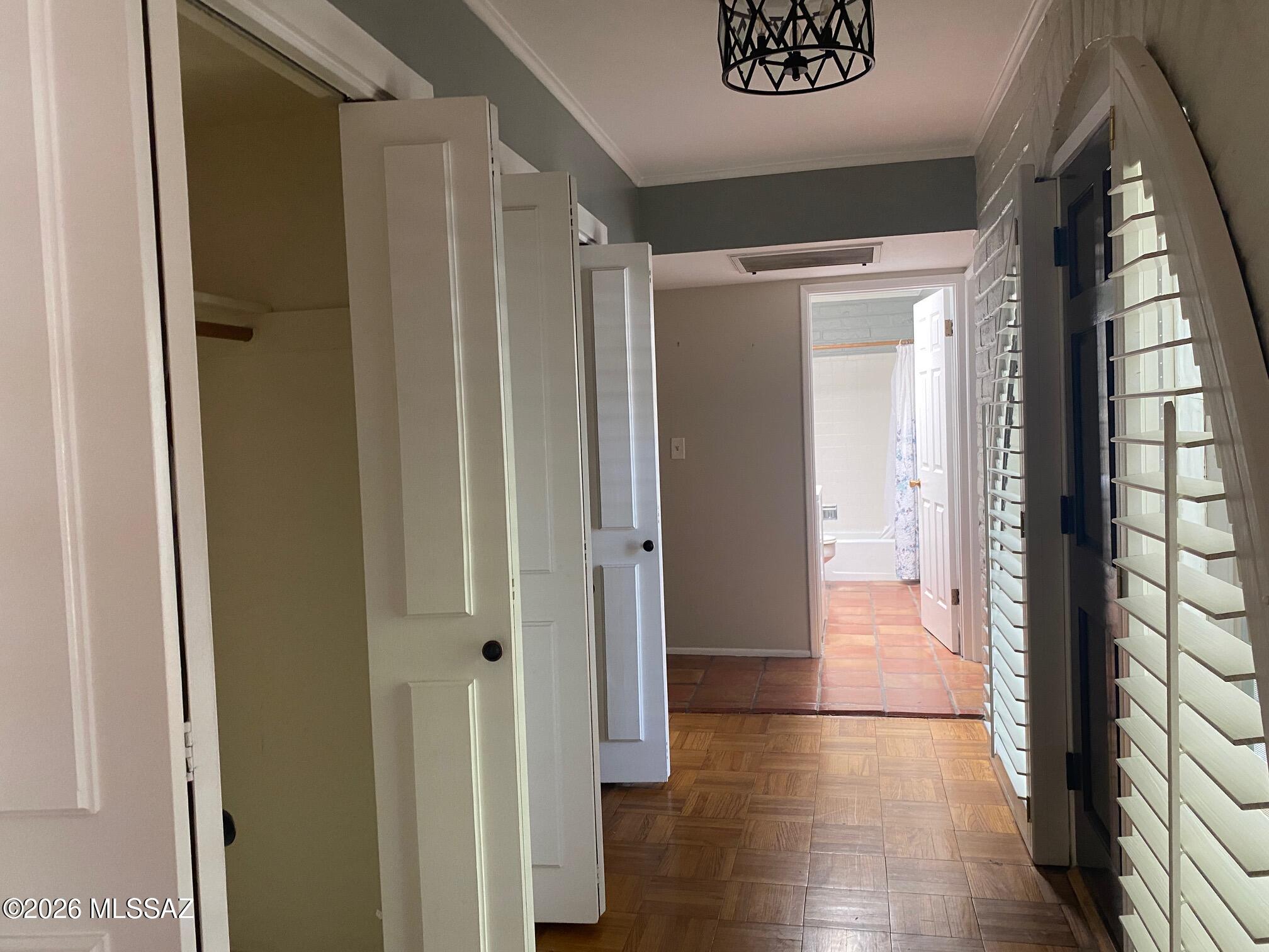 Las Lomitas (1) - Residential Lease