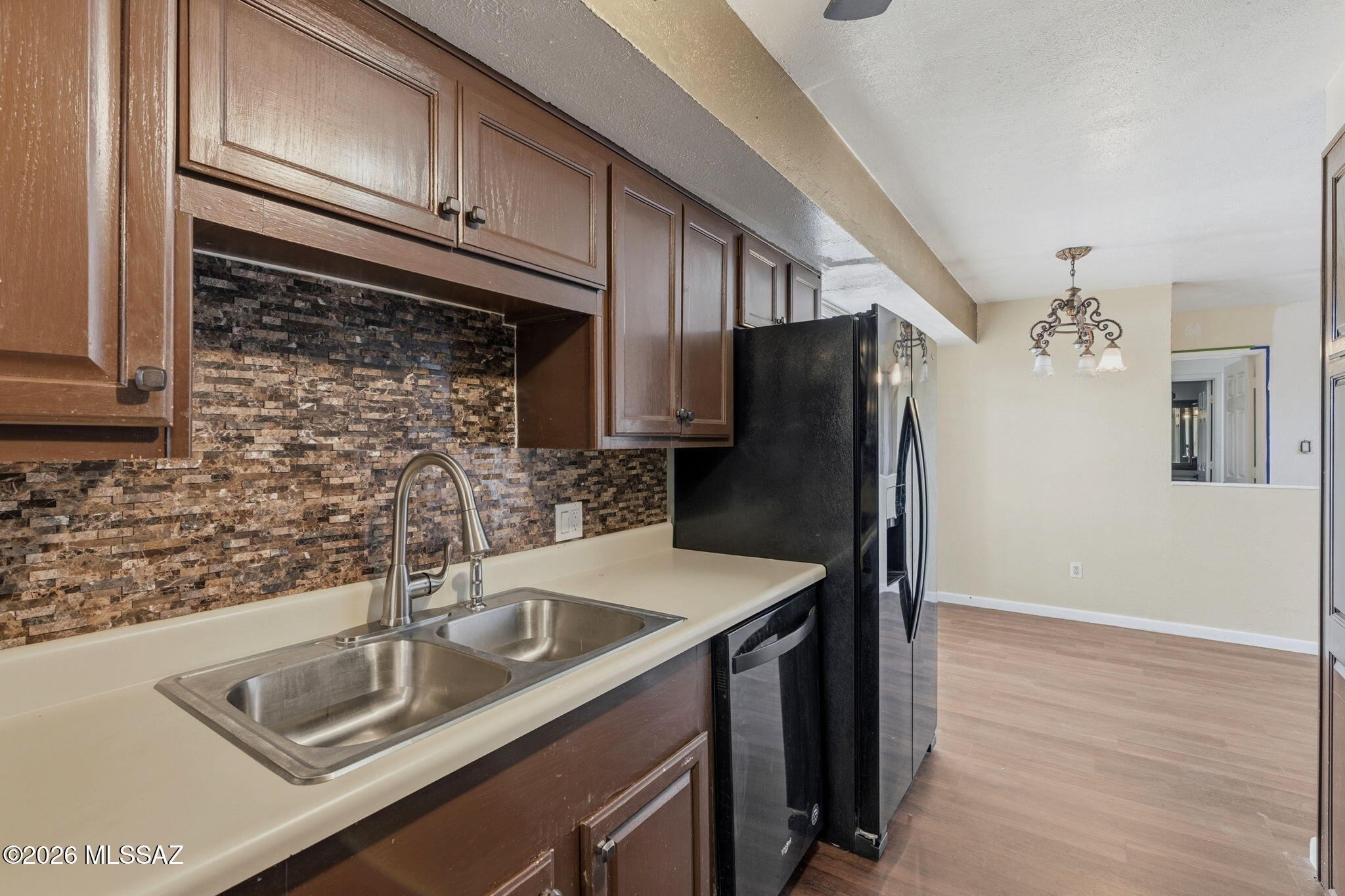 Las Colinas Condominiums - Residential