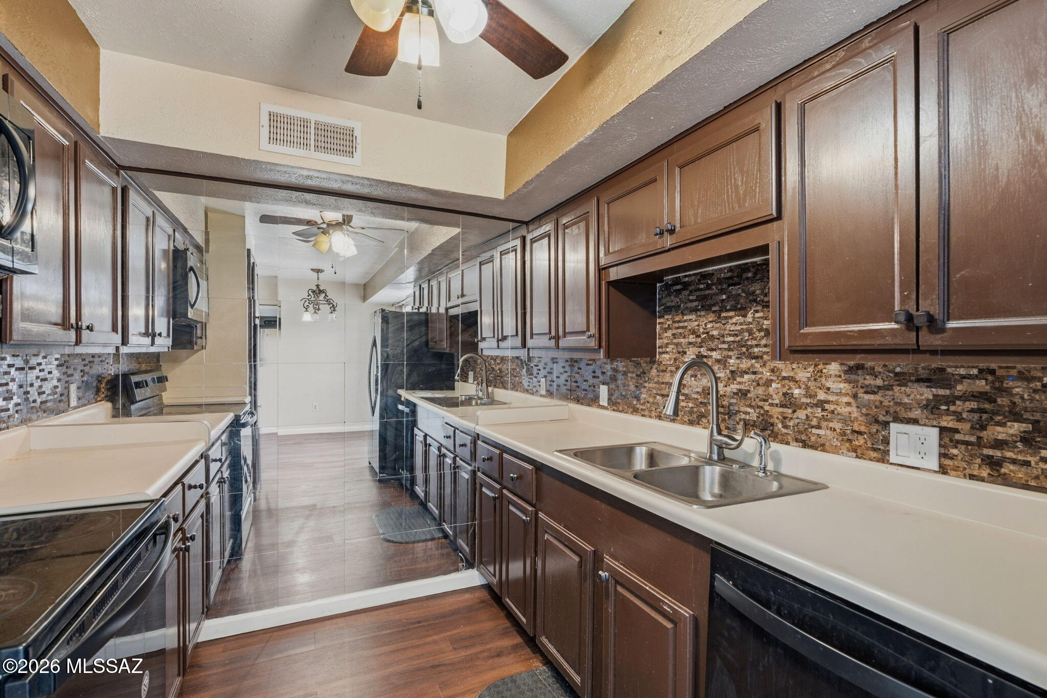 Las Colinas Condominiums - Residential
