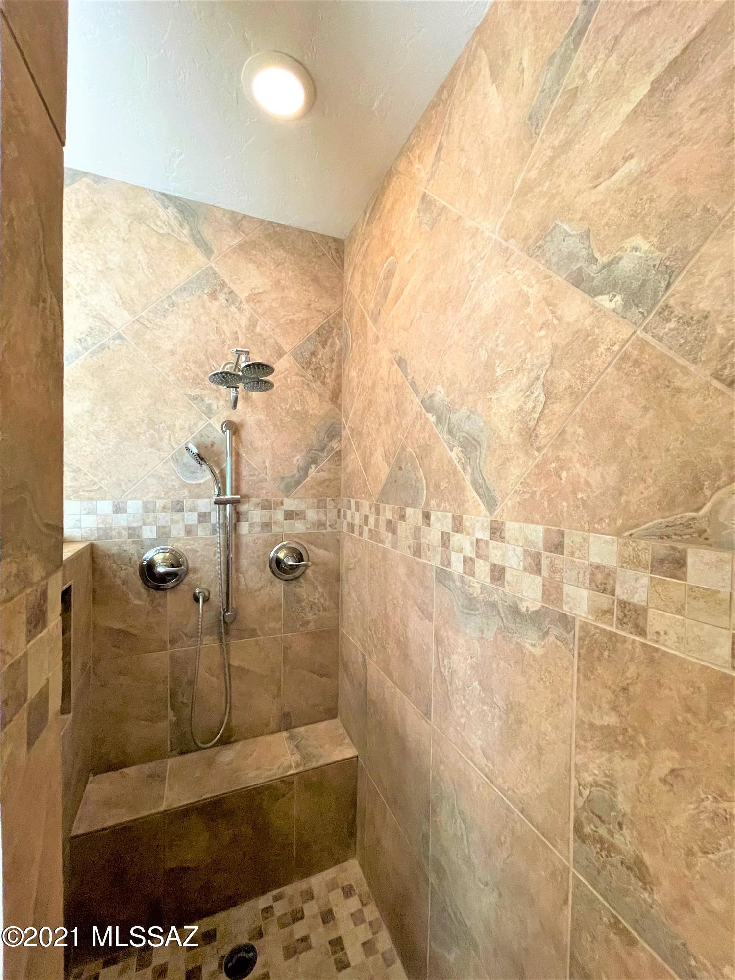 Bluffs At Dove Mountain (1-122) - Residential Lease