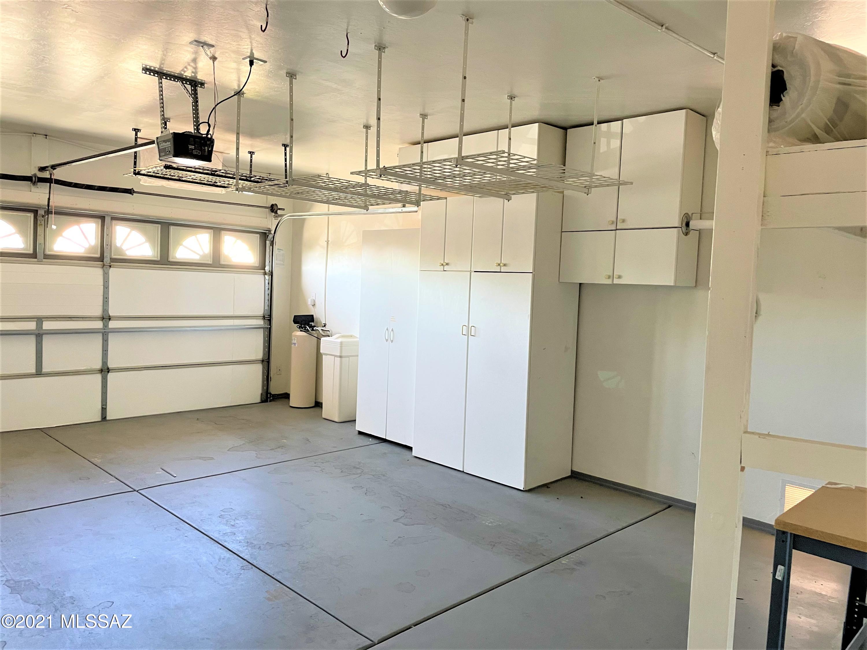 Bluffs At Dove Mountain (1-122) - Residential Lease