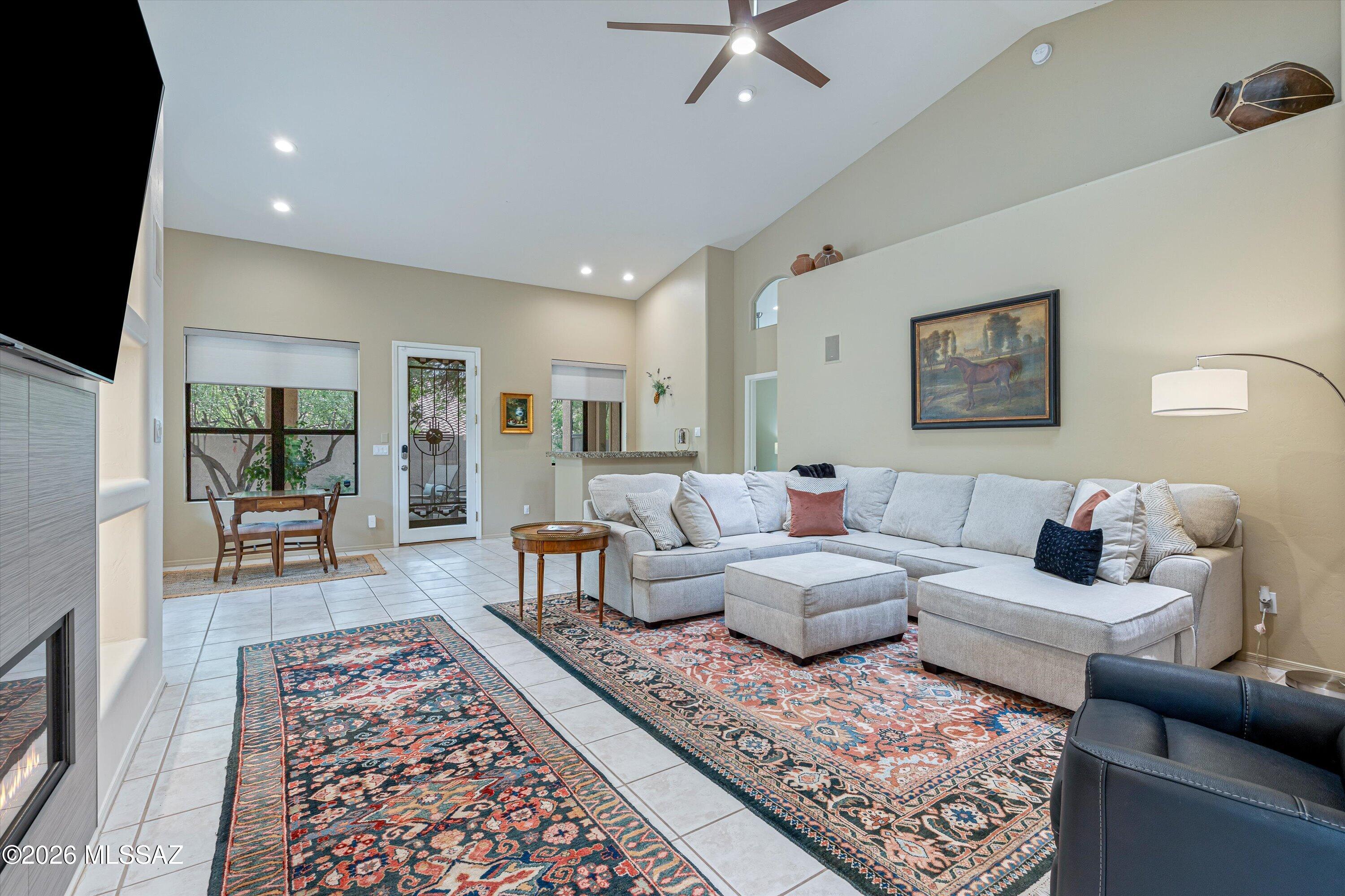 Ventana Canyon Golf Villas - Residential
