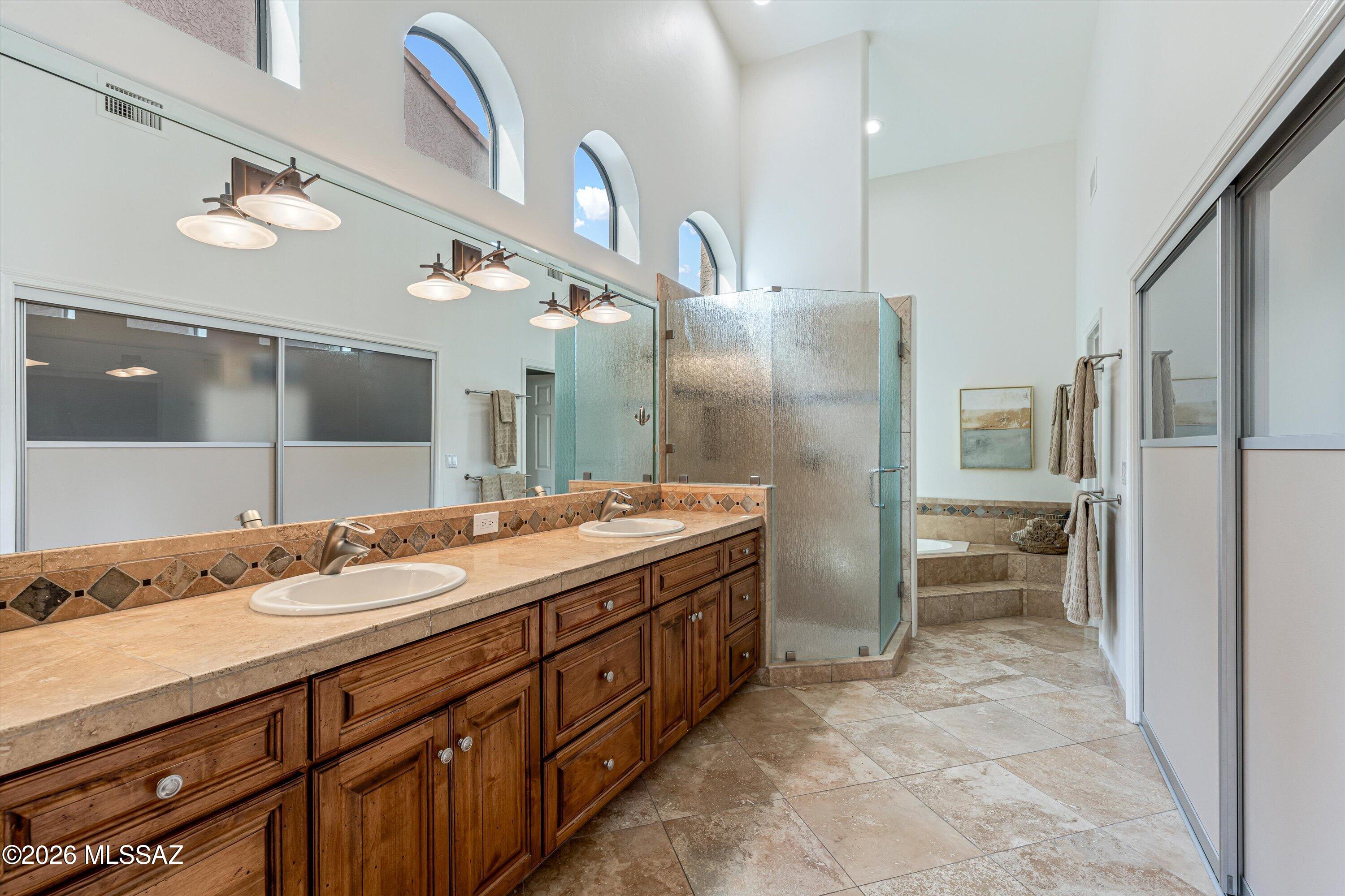 Ventana Canyon Golf Villas - Residential