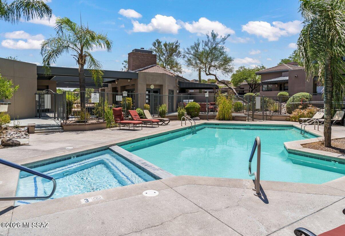 Greens at Ventana Canyon - Residential