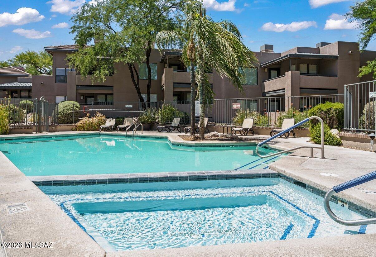 Greens at Ventana Canyon - Residential