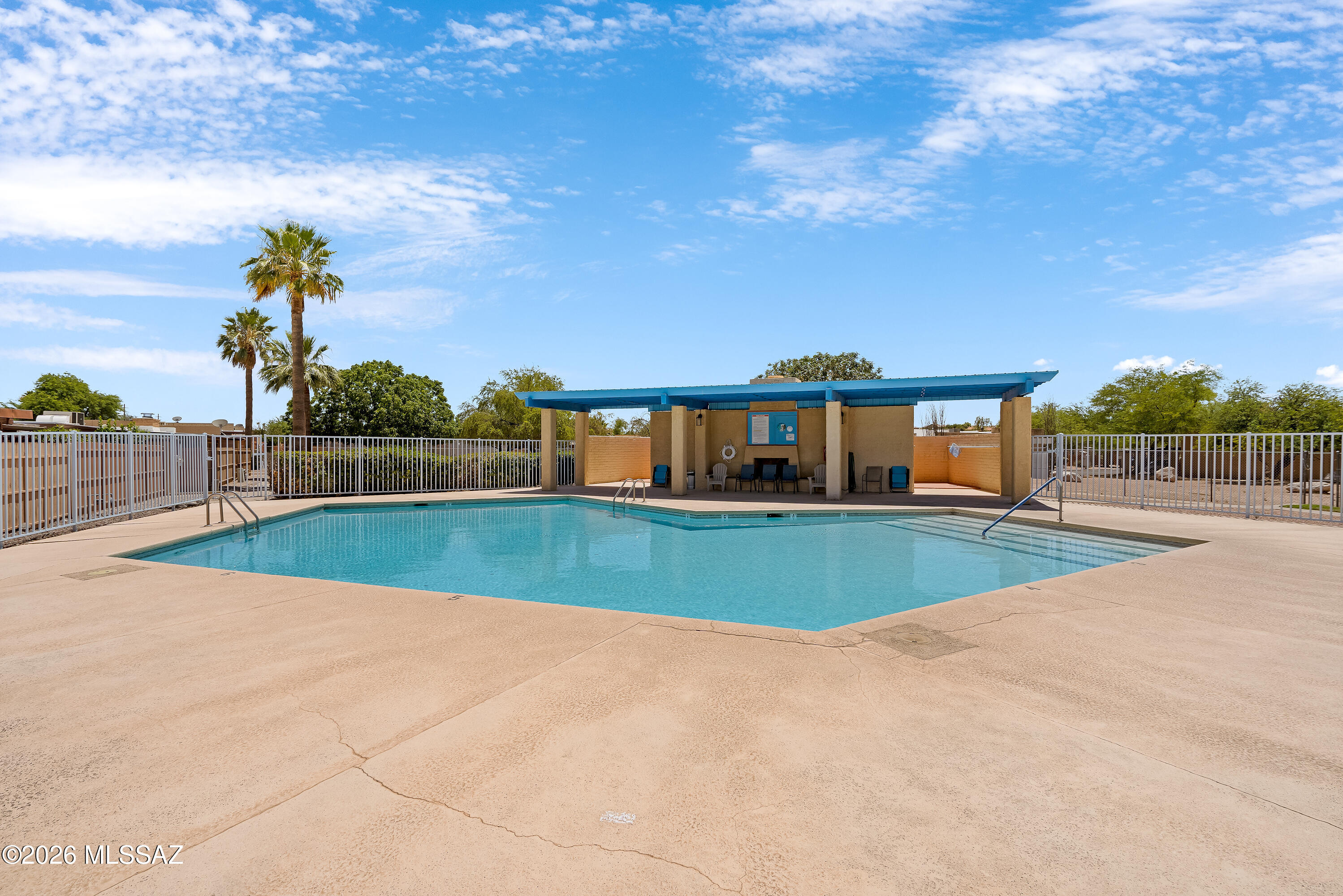 Pantano Park Townhouses - Residential