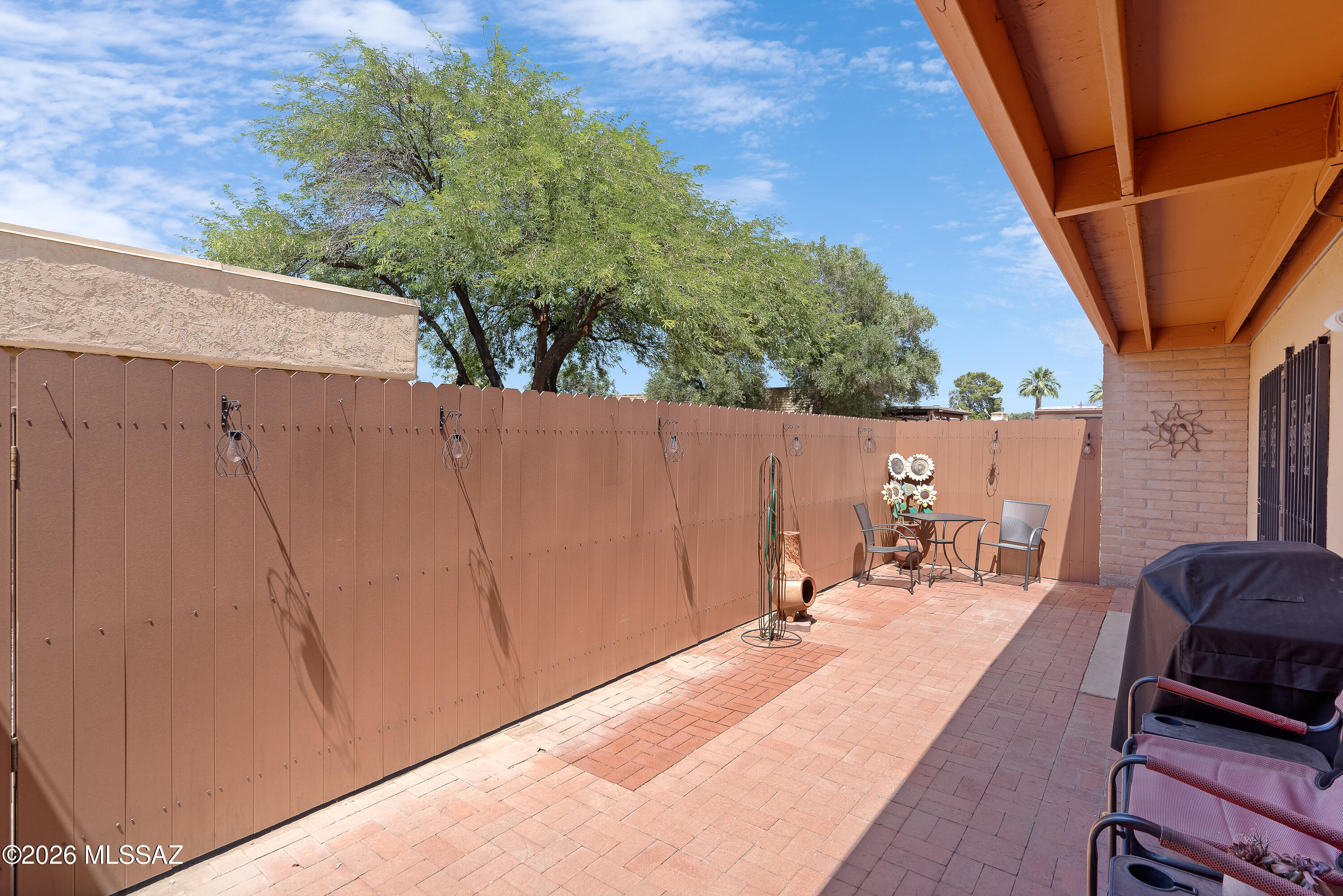 Pantano Park Townhouses - Residential