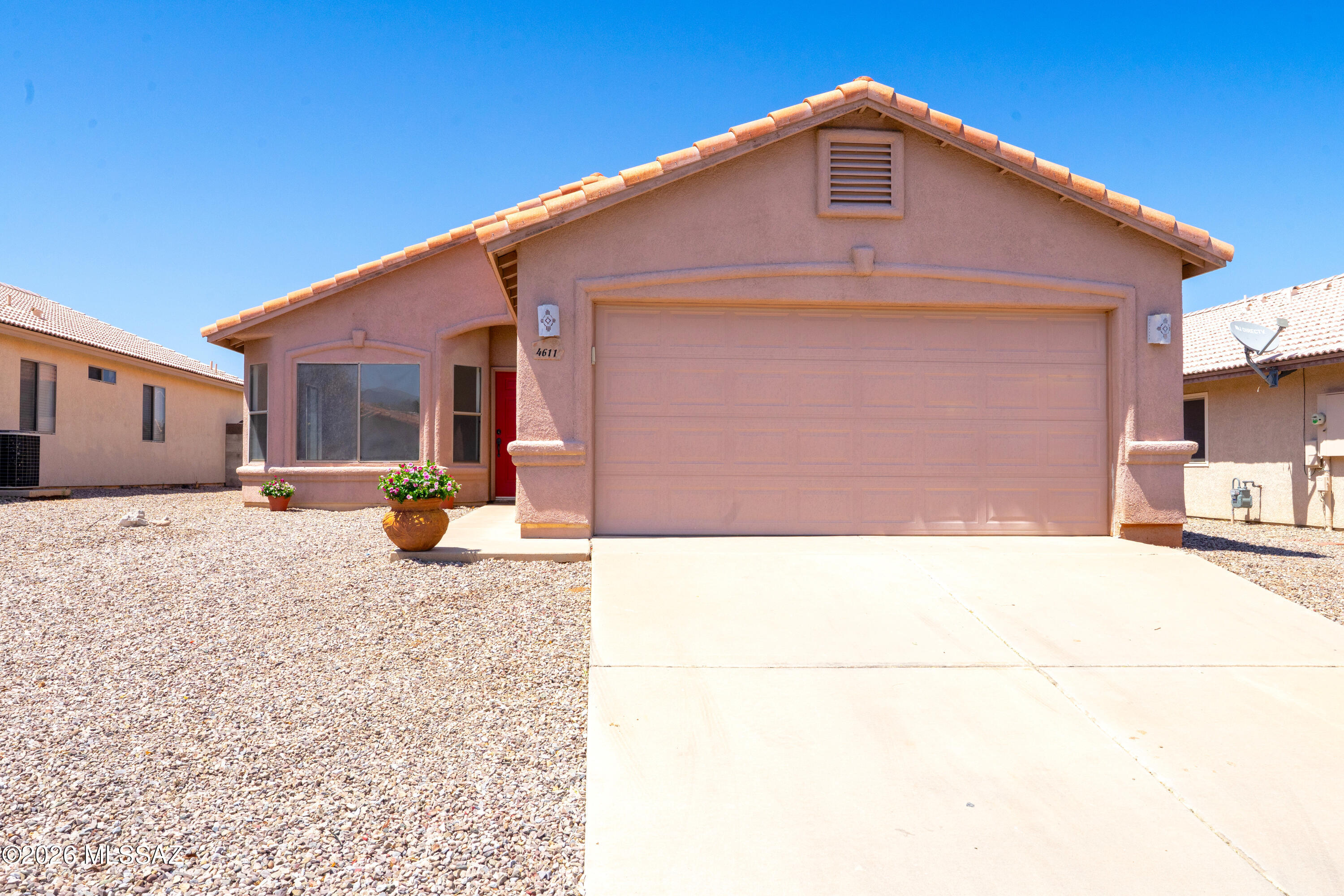 *** SELLERS WILLING TO CONTRIBUTE $5000 TOWARD BUYERS LOAN COSTS!***Super CUTE and MOVE IN READY 3bd 2ba 1411sf. NO HOA and NO Back yard neighbors. Inside you'll love the natural light that radiates throughout the spacious living area.  Wonderfully functional breakfast bar kitchen with plenty of counter and cabinet space and stainless steel appliances (Refrigerator stays). Large primary suite with dual sinks, oversized soaking tub, walk in shower and walk in closet. Freshly painted inside. Brand new carpet in the bedrooms. Newer water heater (2022). Patio roof recently redone. Washer and dryer stay (1 year new) Don't miss out on this charming home.