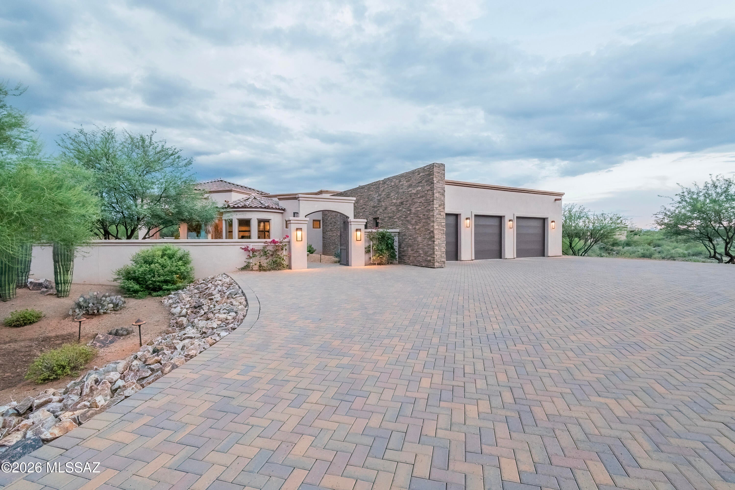Coyote Creek (1-395) - Residential