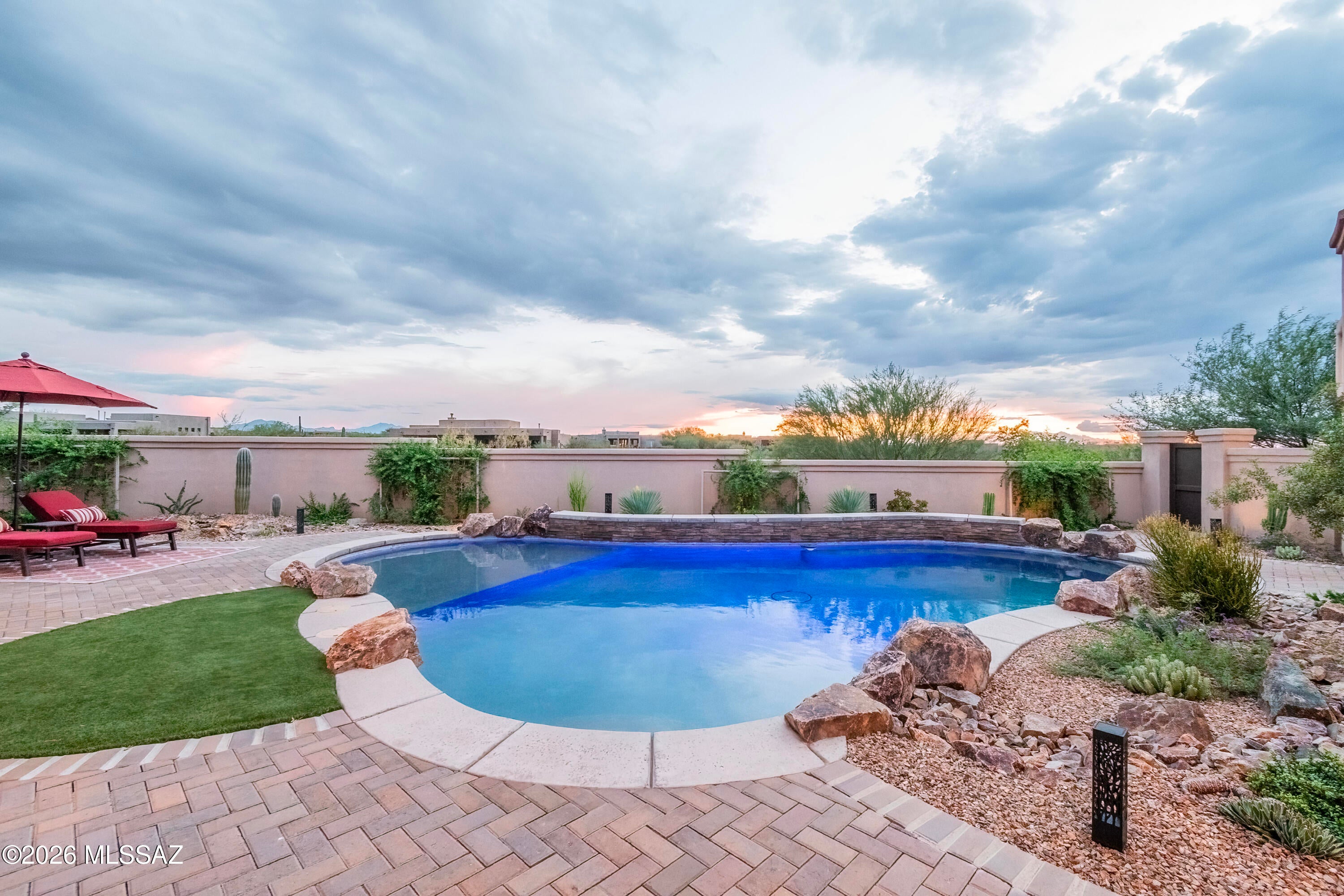 Coyote Creek (1-395) - Residential
