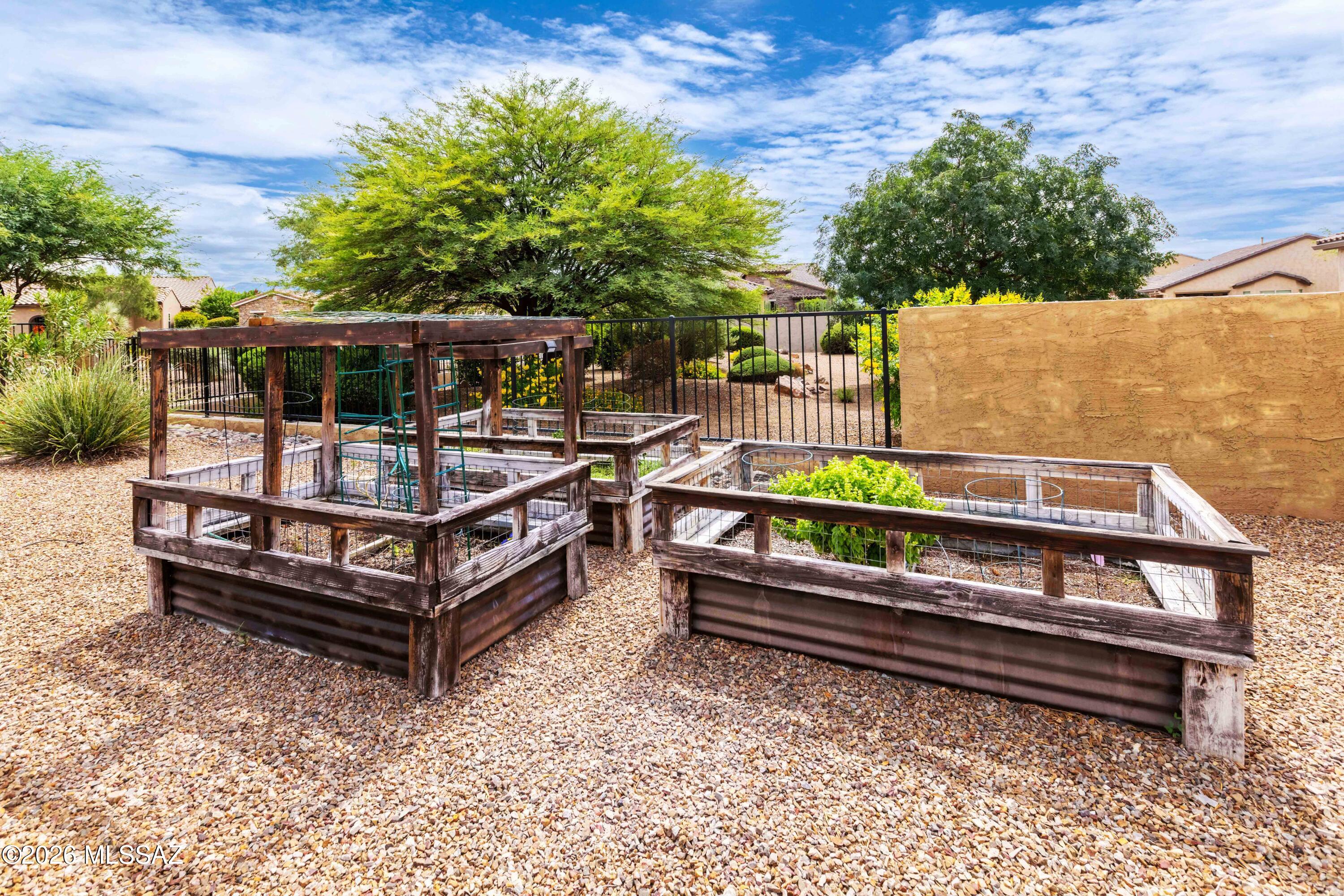 Saddlebrooke Ranch - Residential