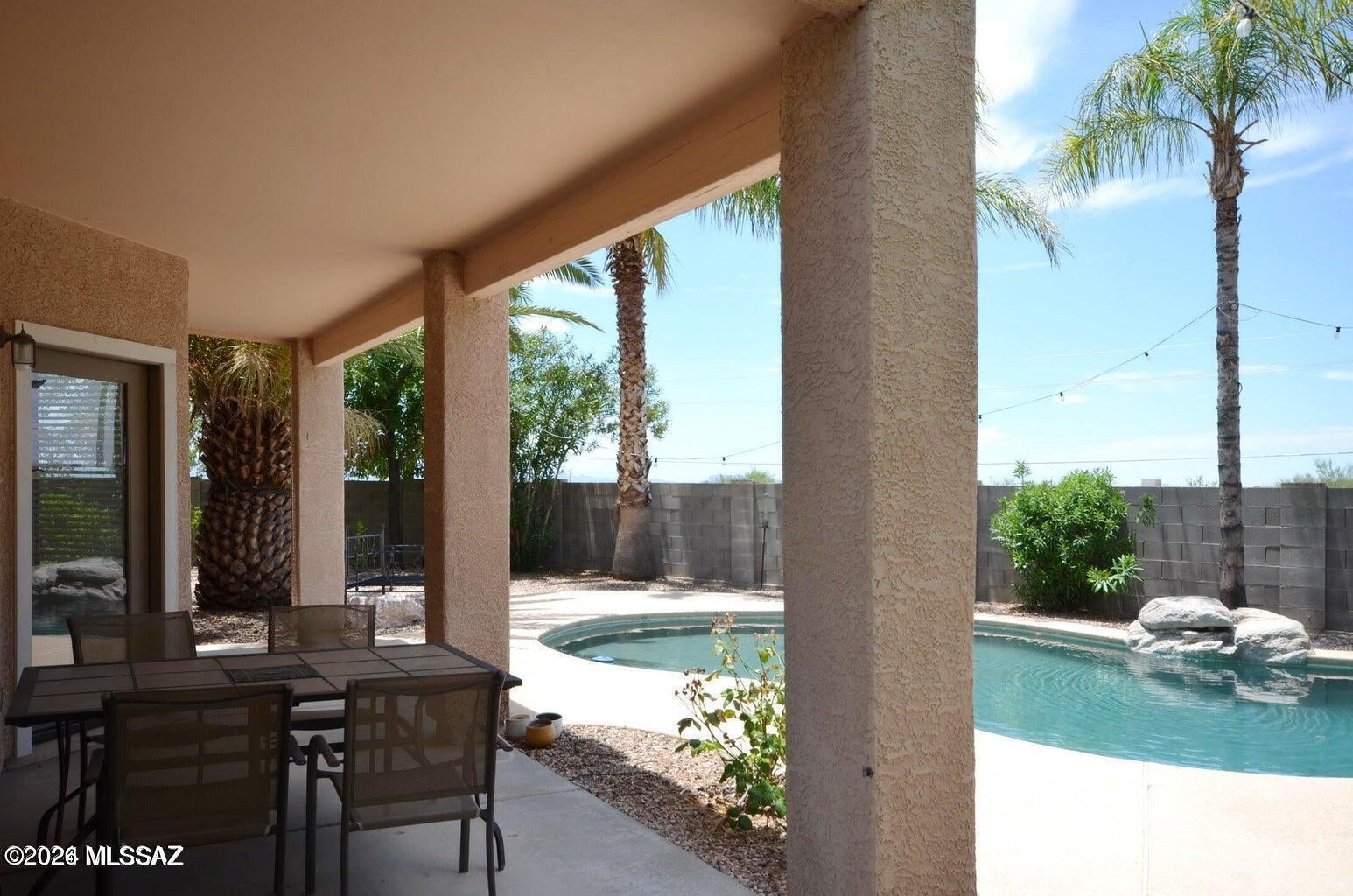 La Cholla Estates (1-94) - Residential Lease