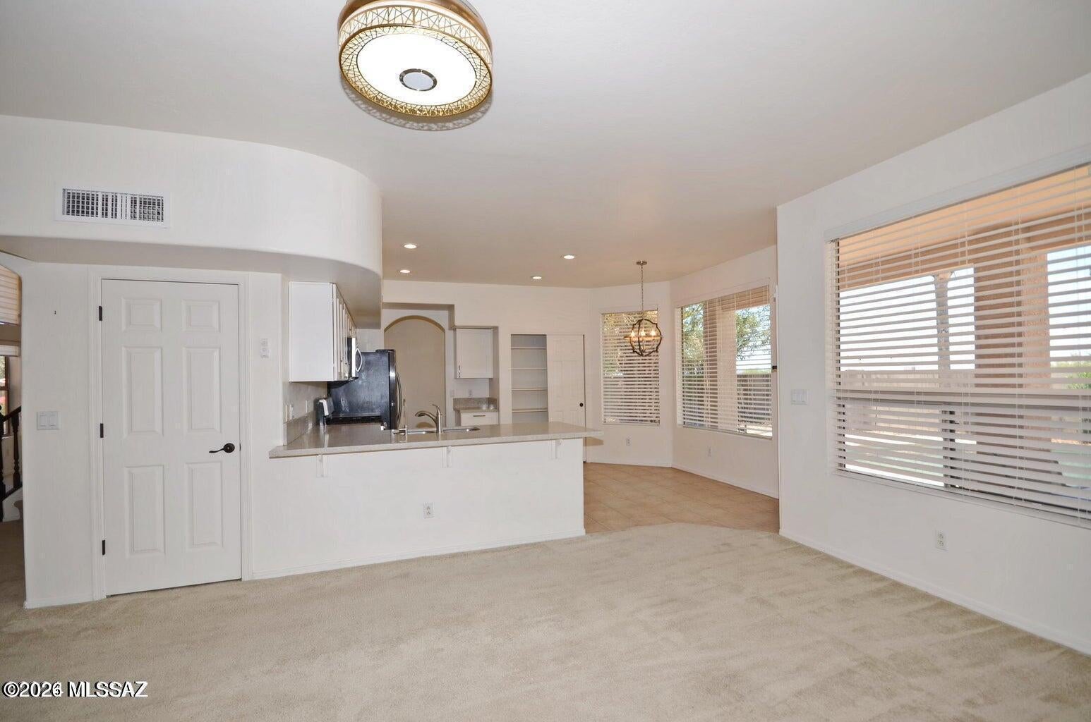 La Cholla Estates (1-94) - Residential Lease
