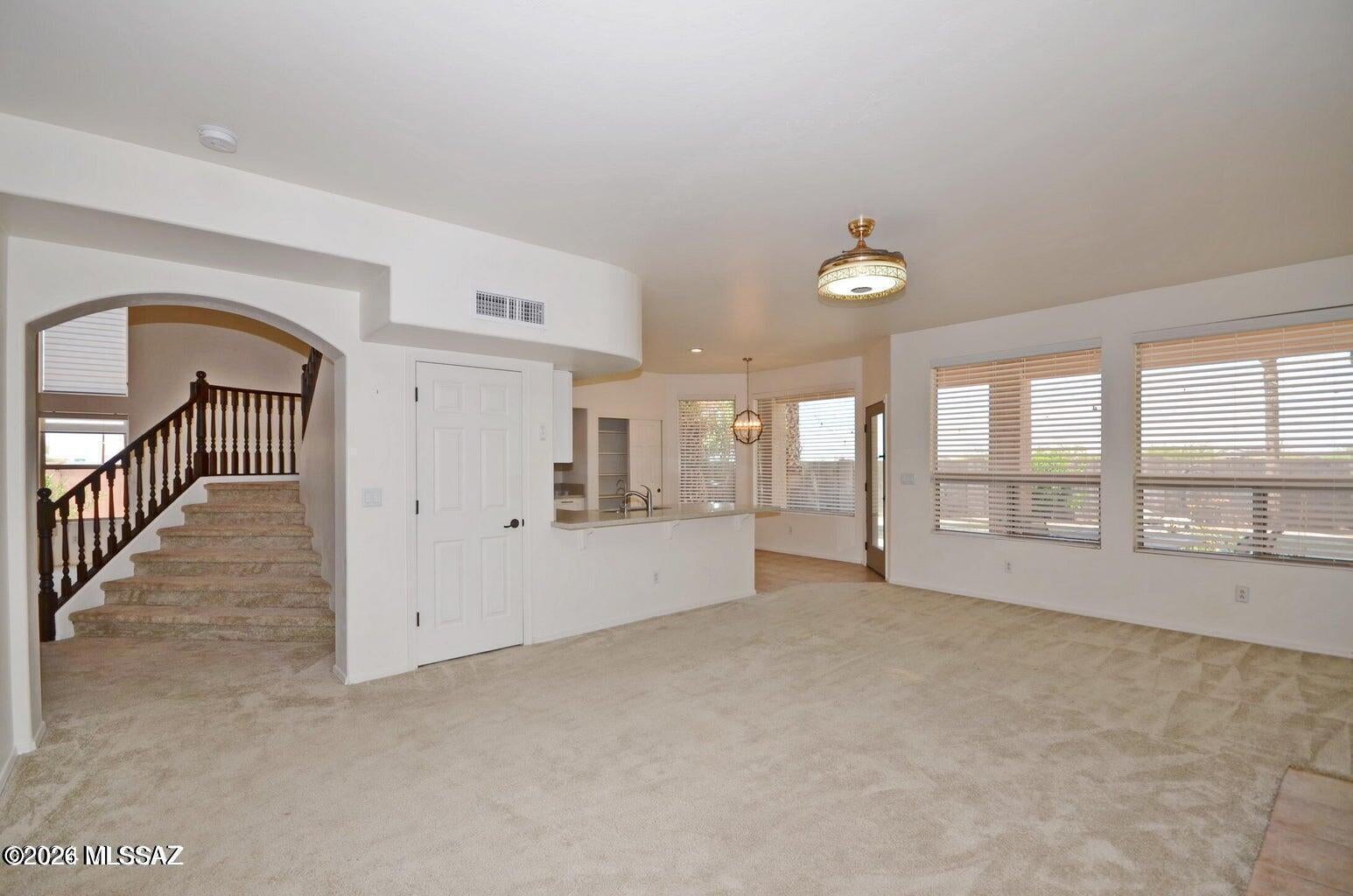 La Cholla Estates (1-94) - Residential Lease