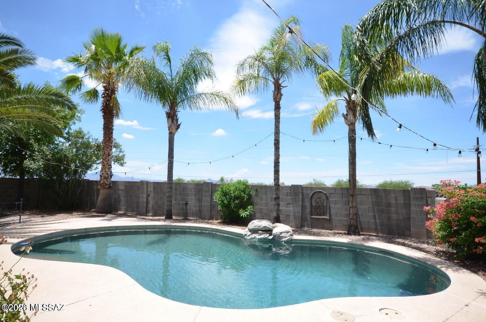 La Cholla Estates (1-94) - Residential Lease