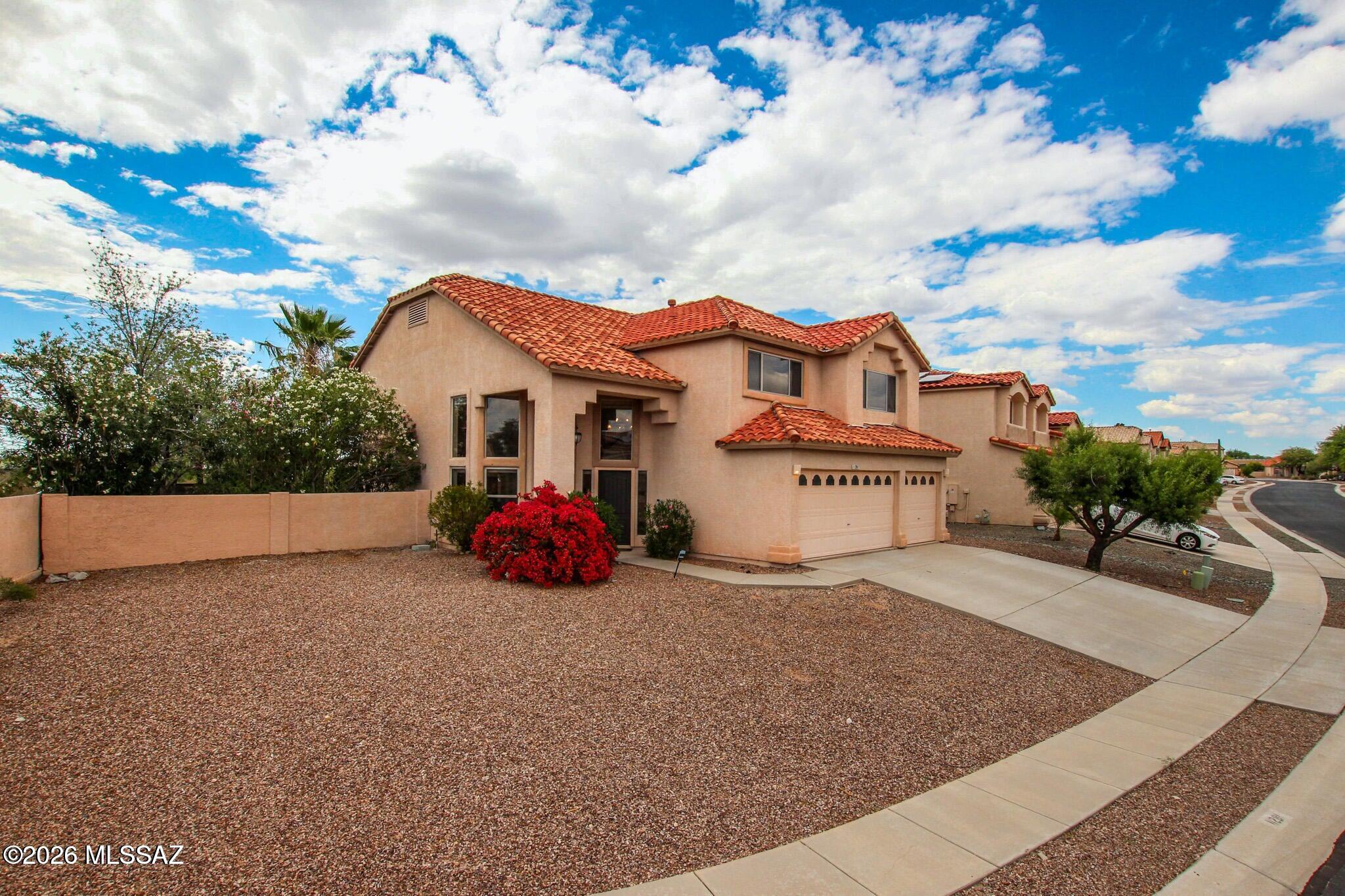 La Cholla Estates (1-94) - Residential Lease