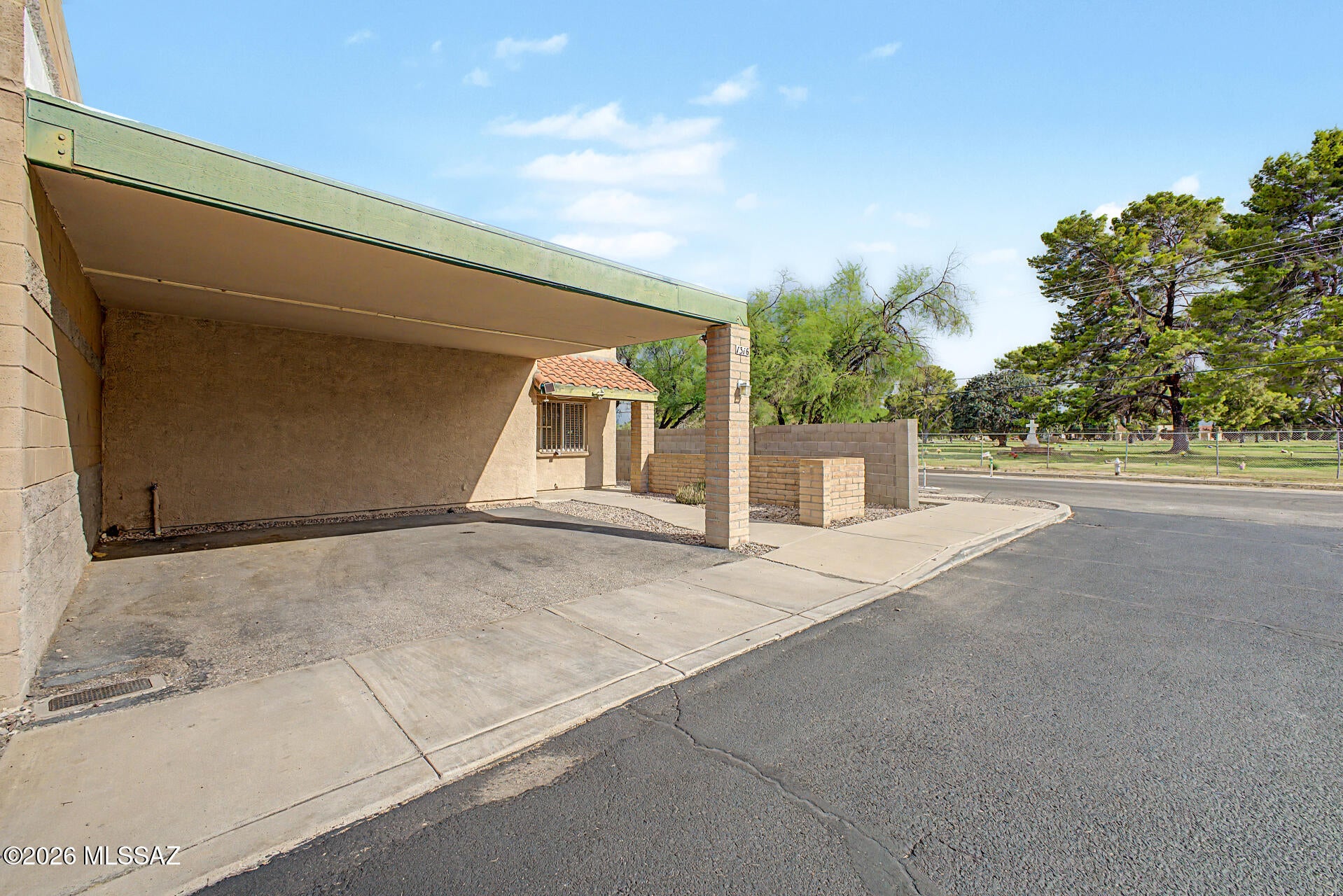 Amherst South (1-107) - Residential Lease