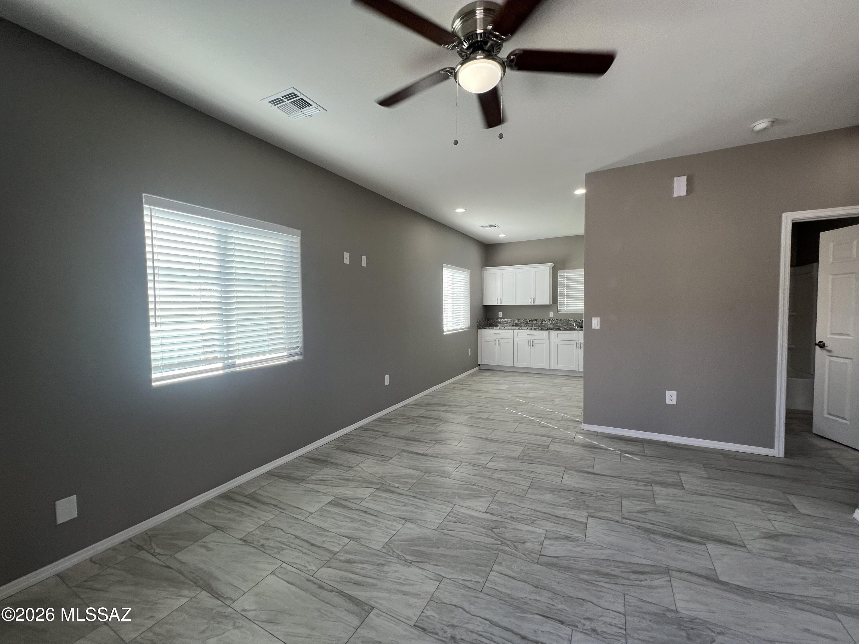 Bronx Park Addition - Residential Lease