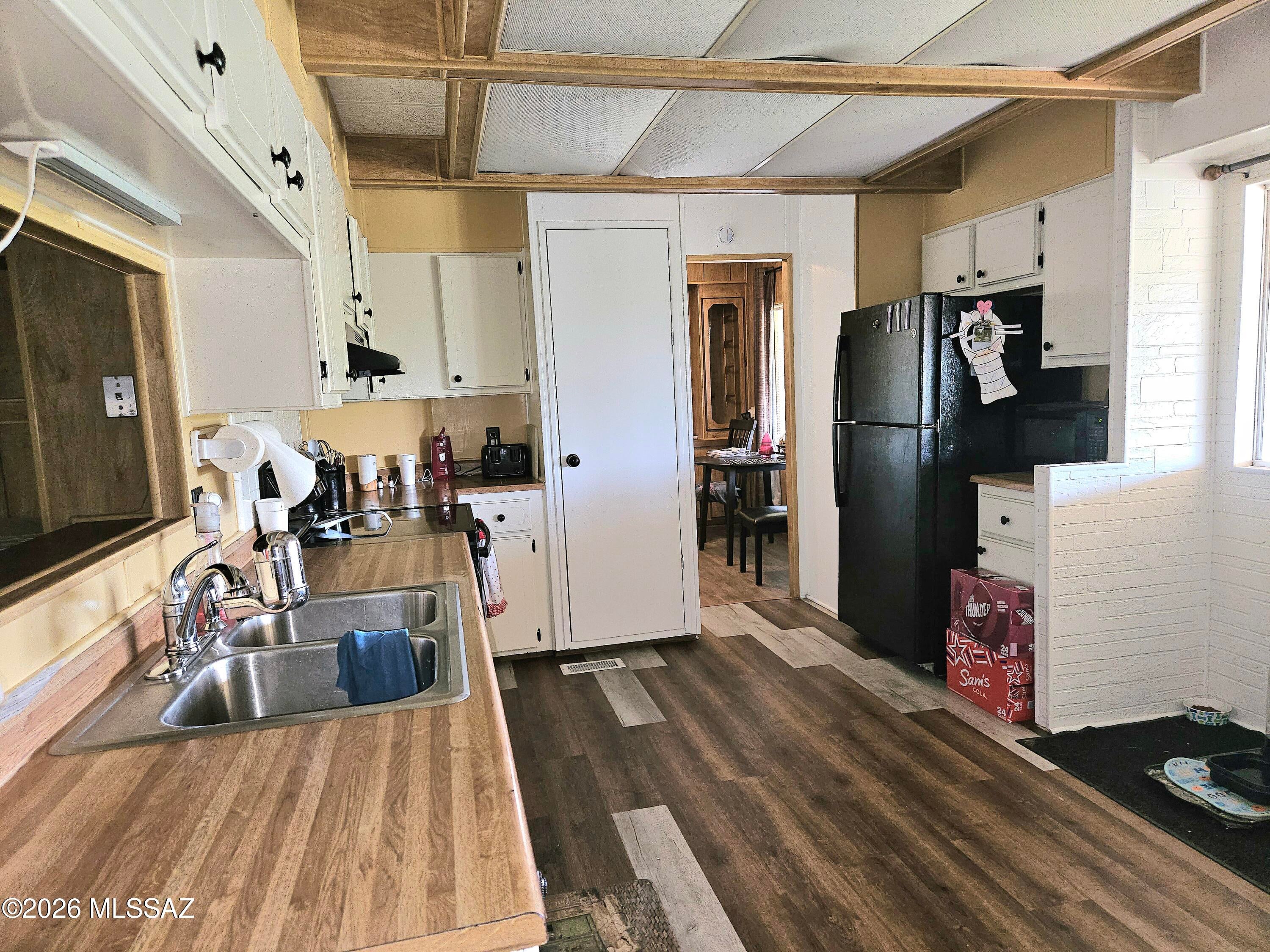 J - Six Ranchettes Unit NO. 7 (205-221, 237-423) - Residential