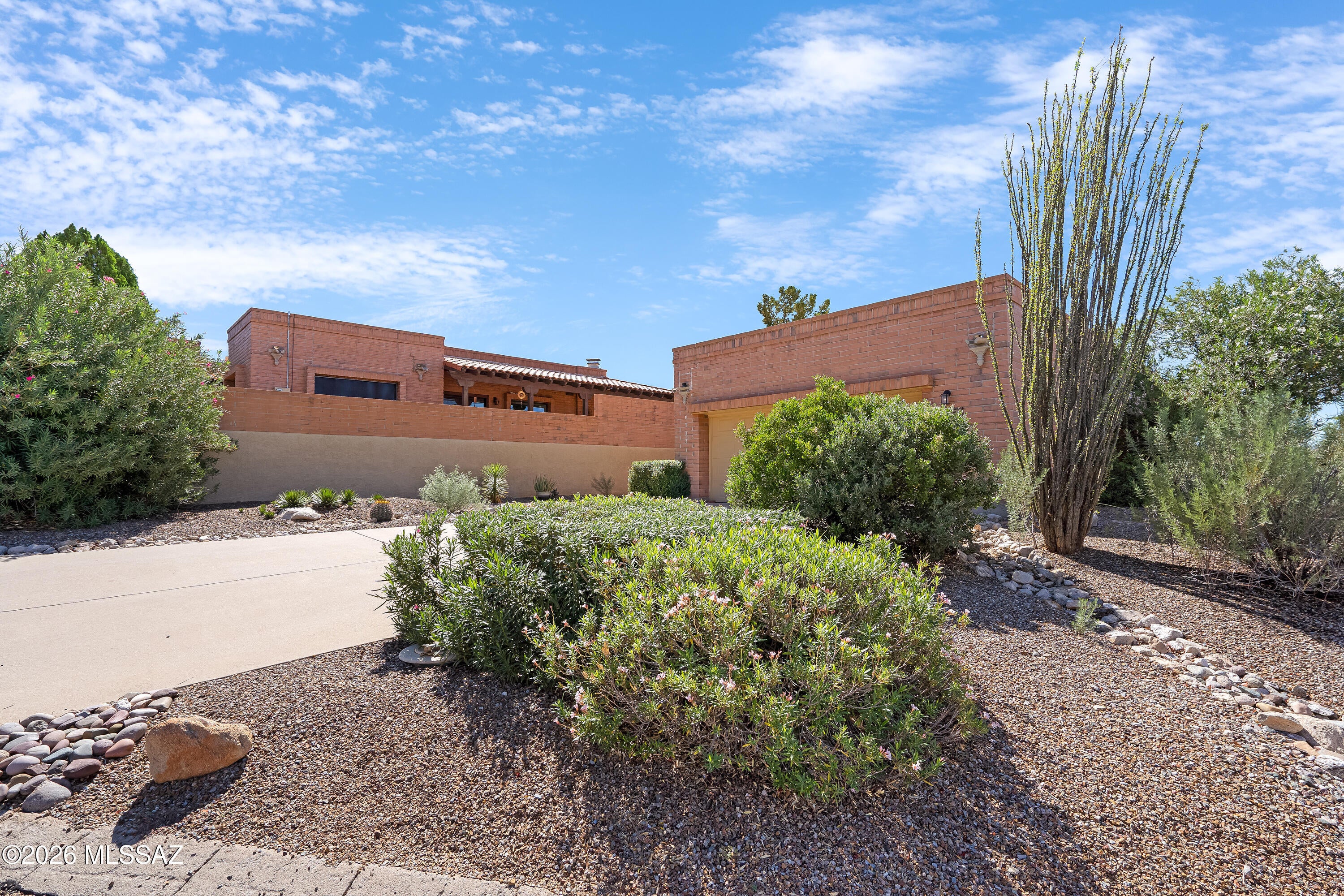 La Cholla Hills(1-313) - Residential