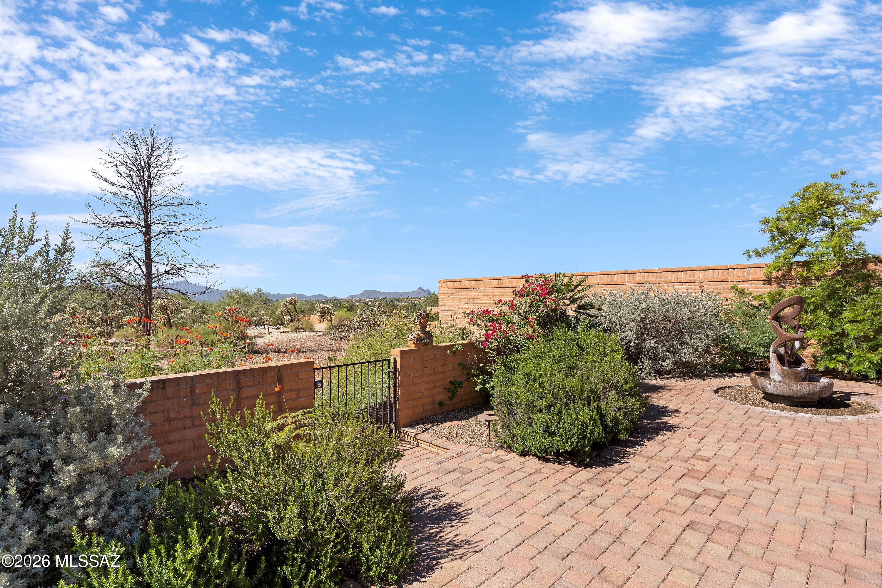 La Cholla Hills(1-313) - Residential