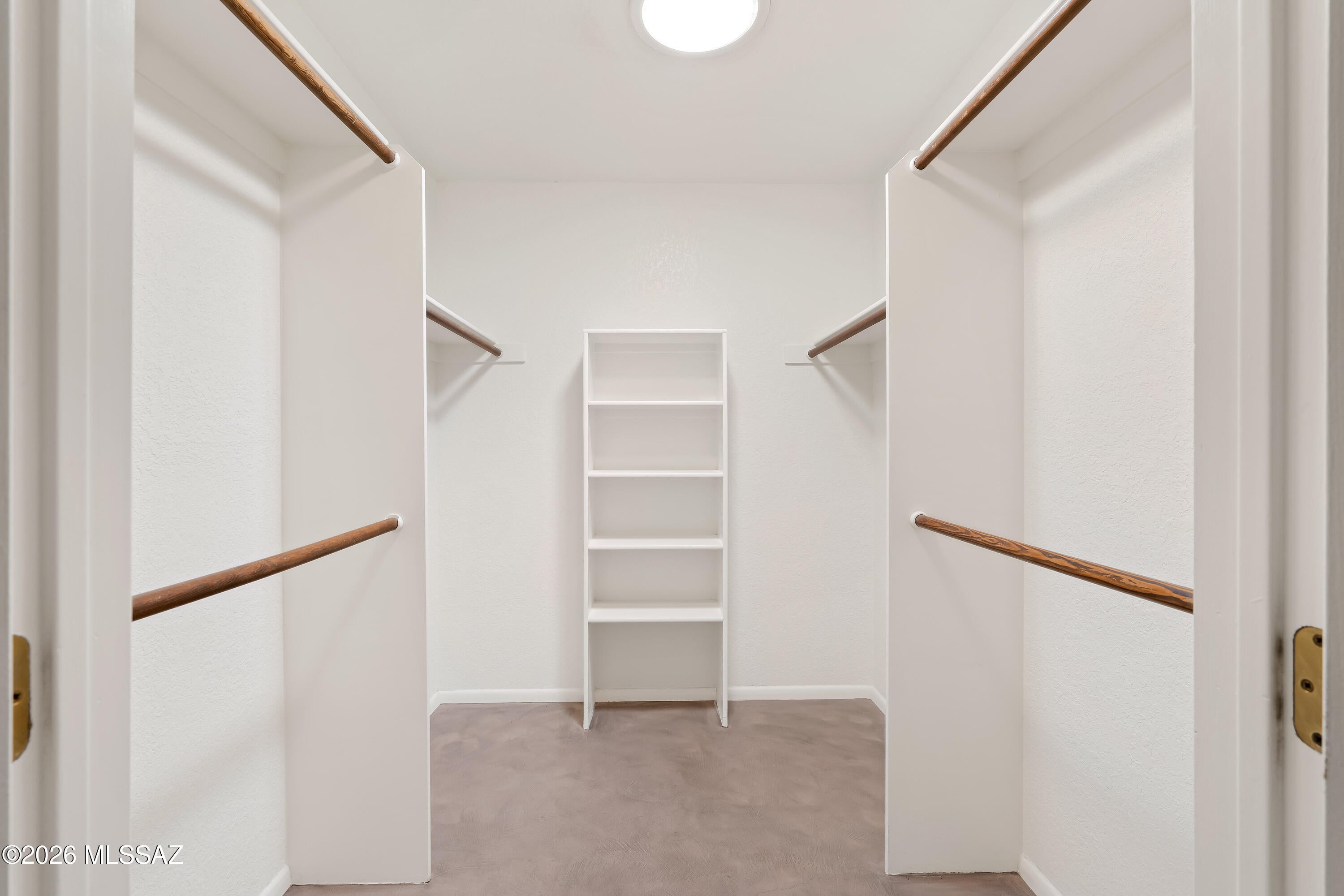 La Cholla Hills(1-313) - Residential