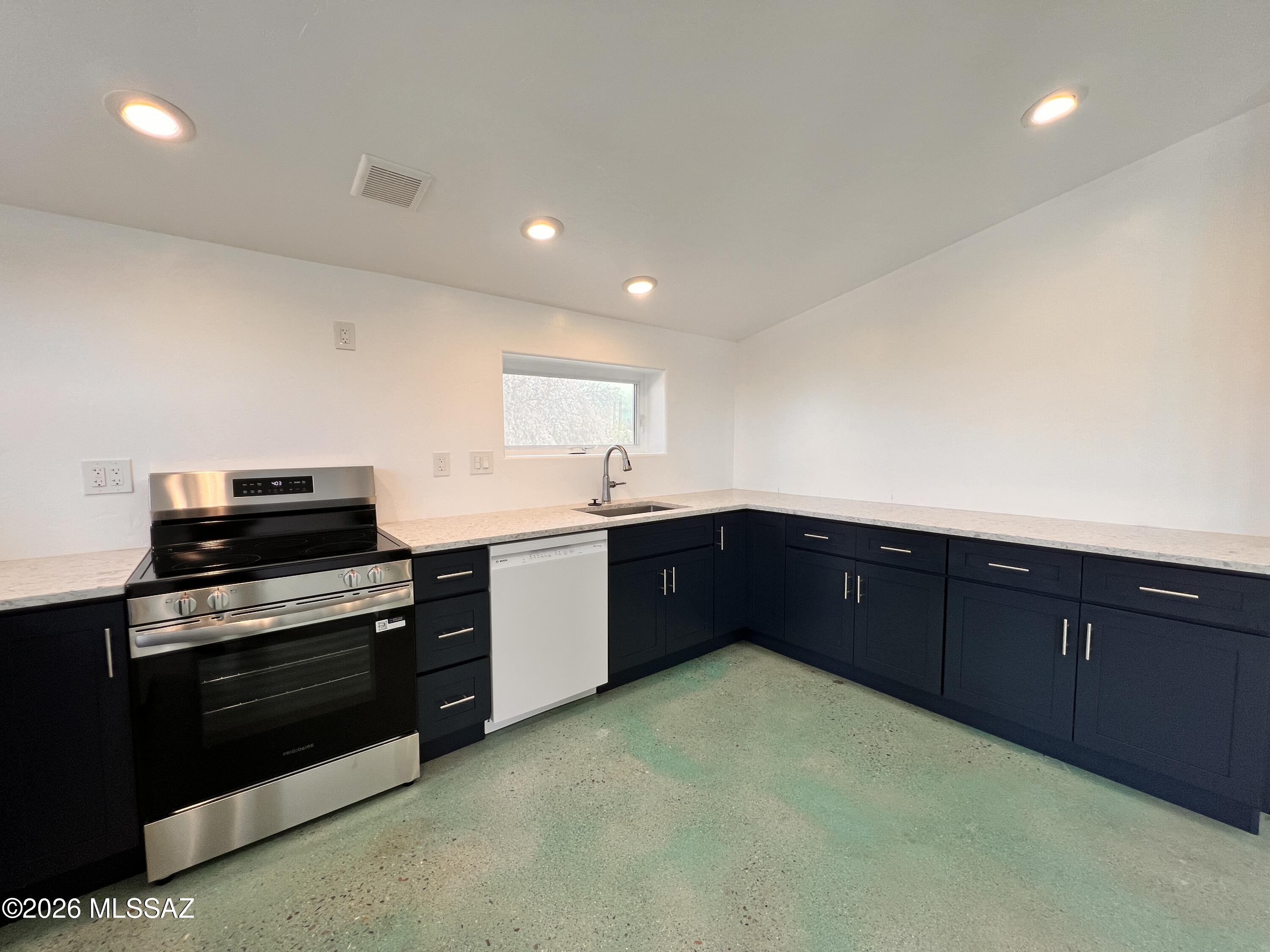 Unsubdivided - Residential Lease