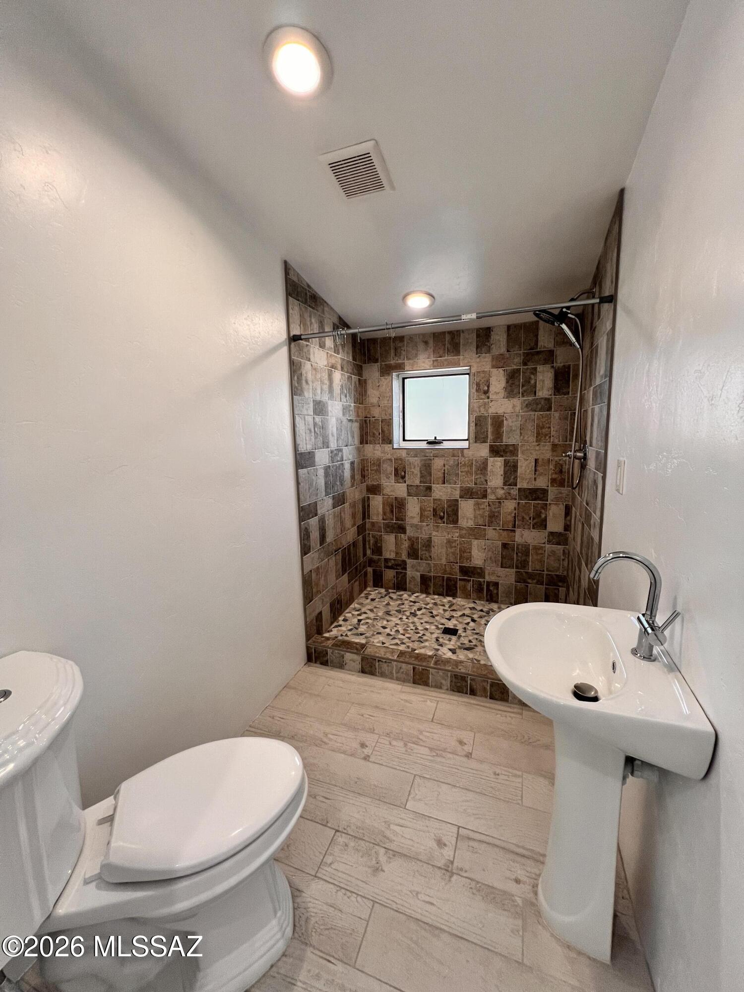 Unsubdivided - Residential Lease