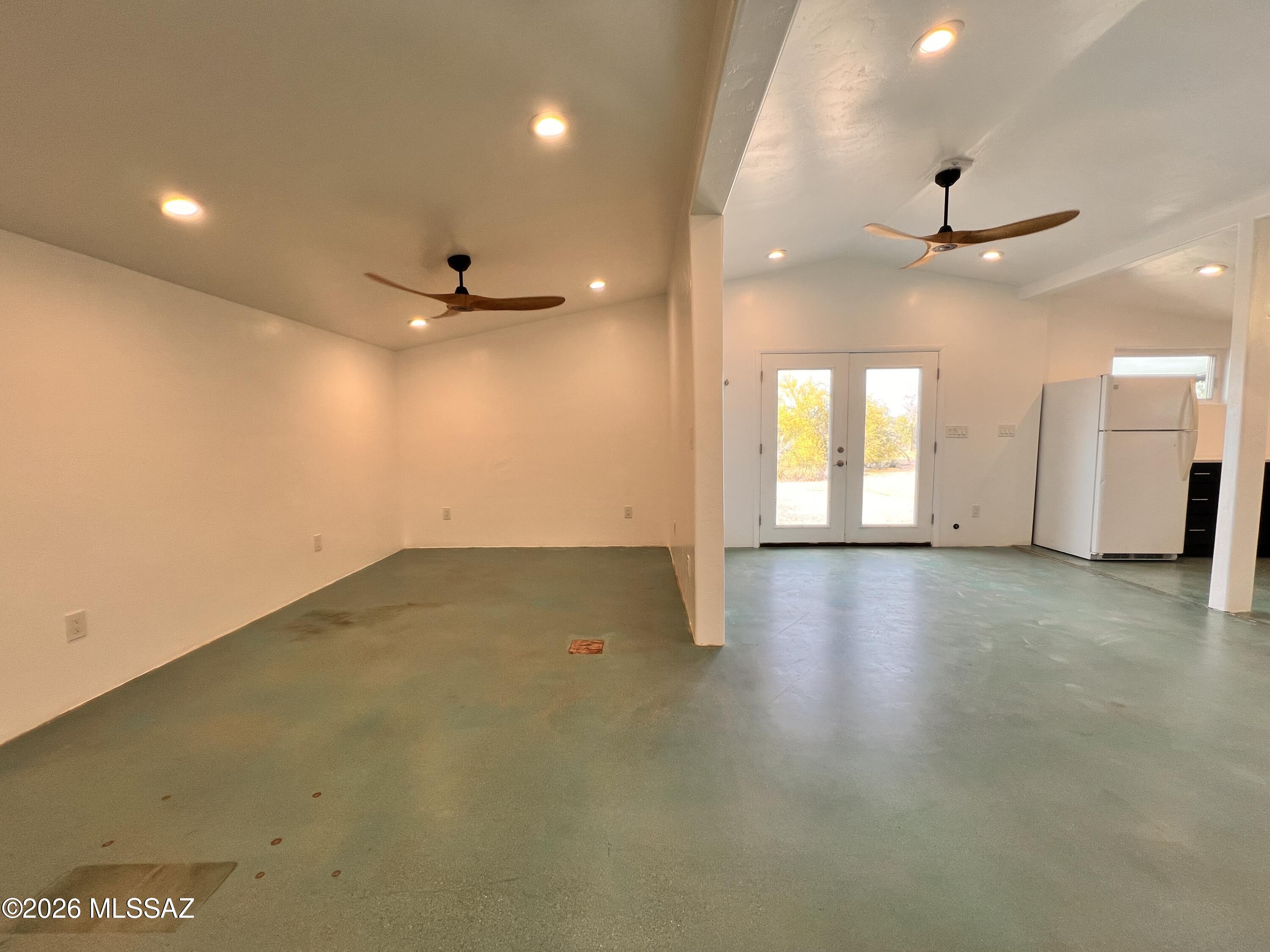 Unsubdivided - Residential Lease