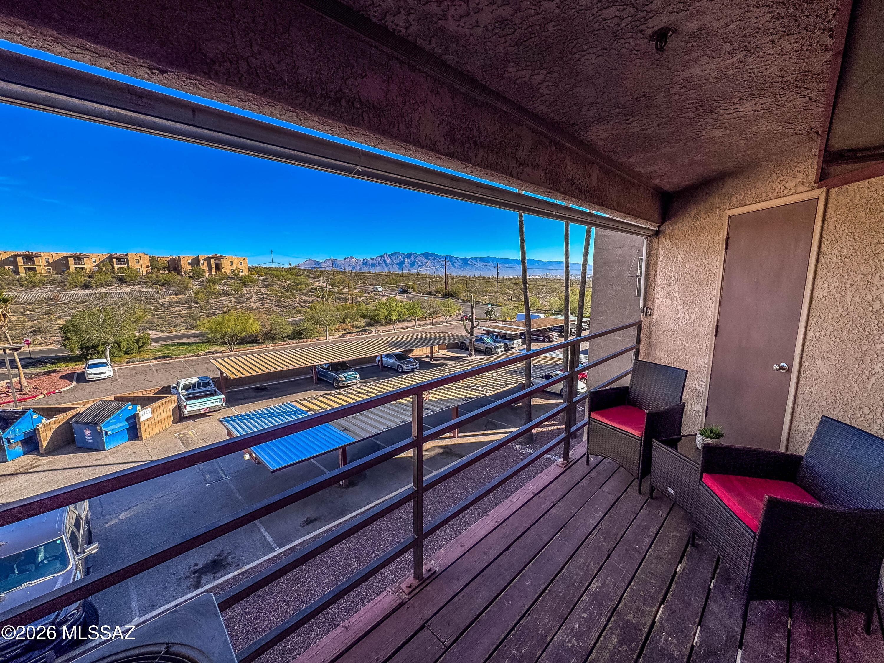 La Vida - Residential