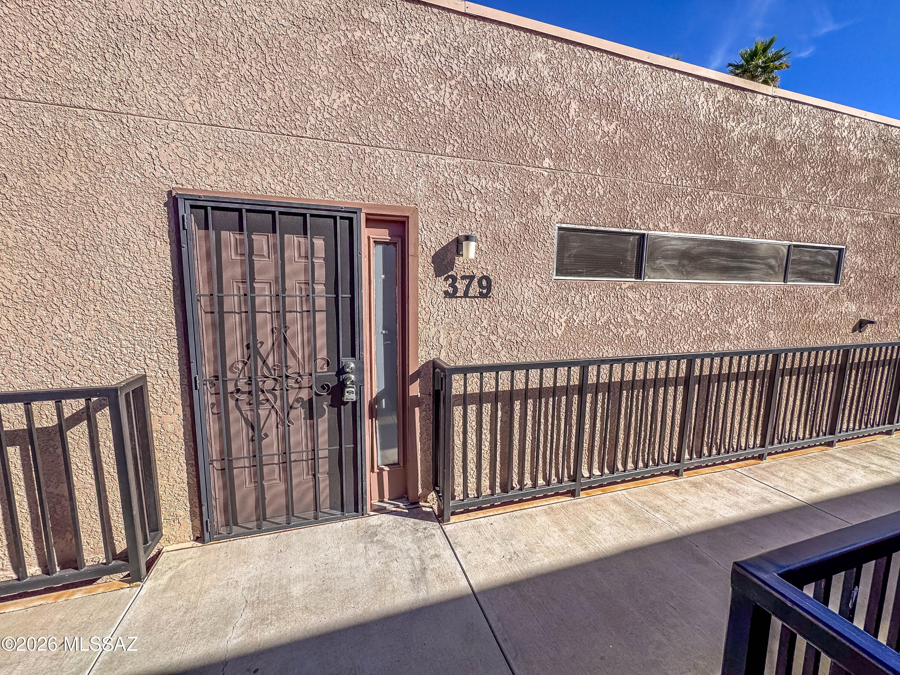 La Vida - Residential