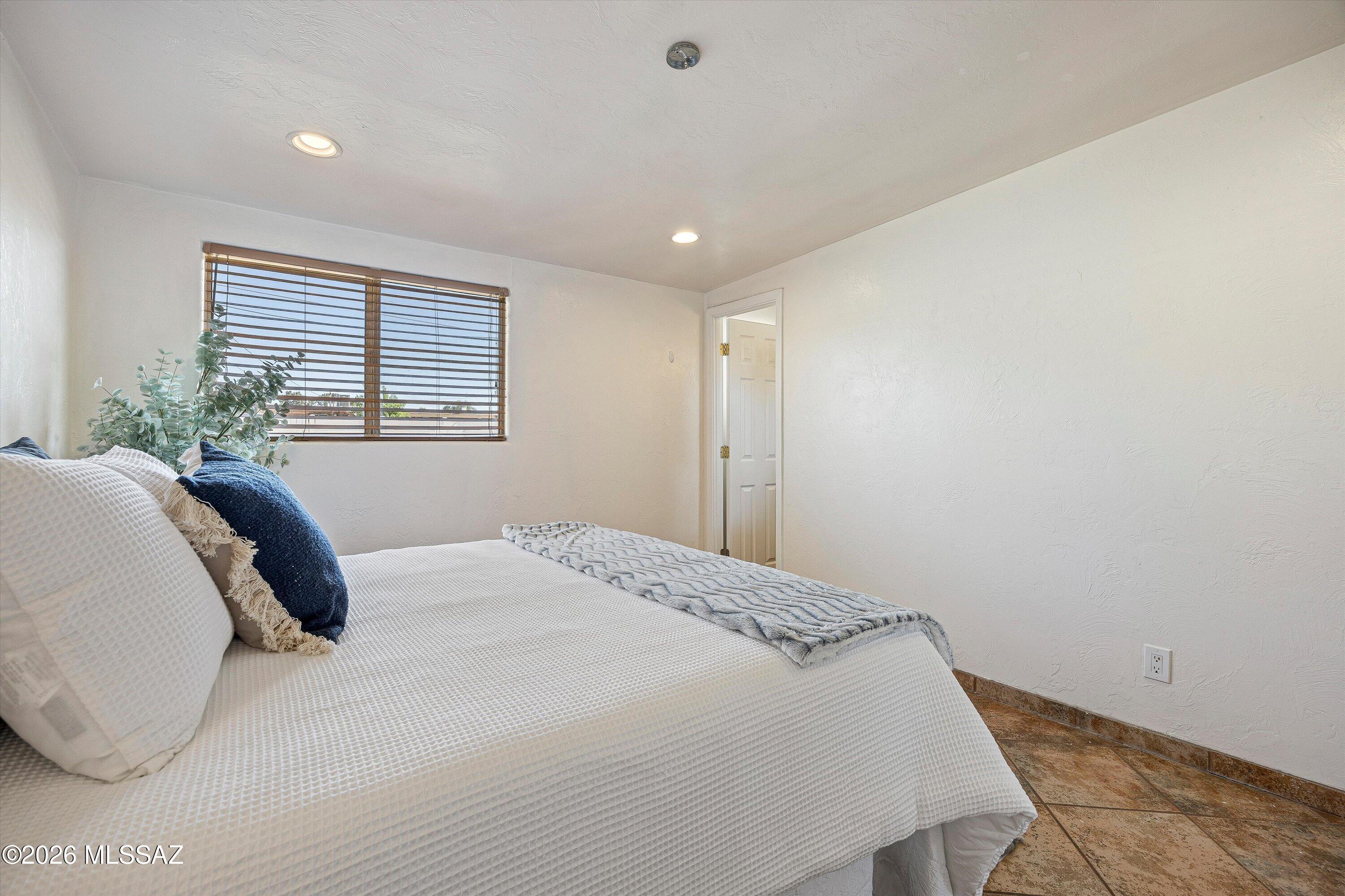 Vista Del Prado (1-274) - Residential