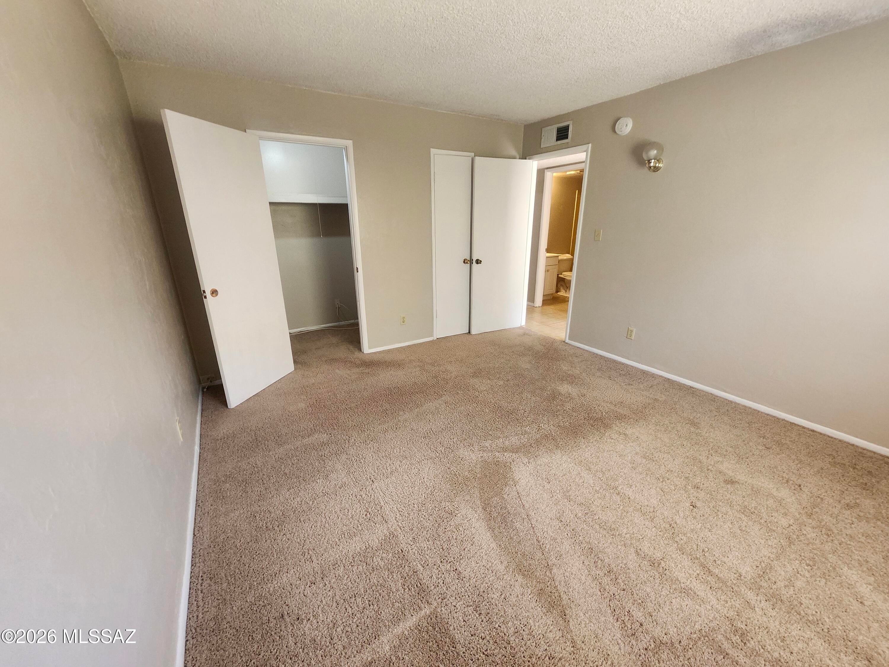 Villa Del Vista Condominium - Residential Lease