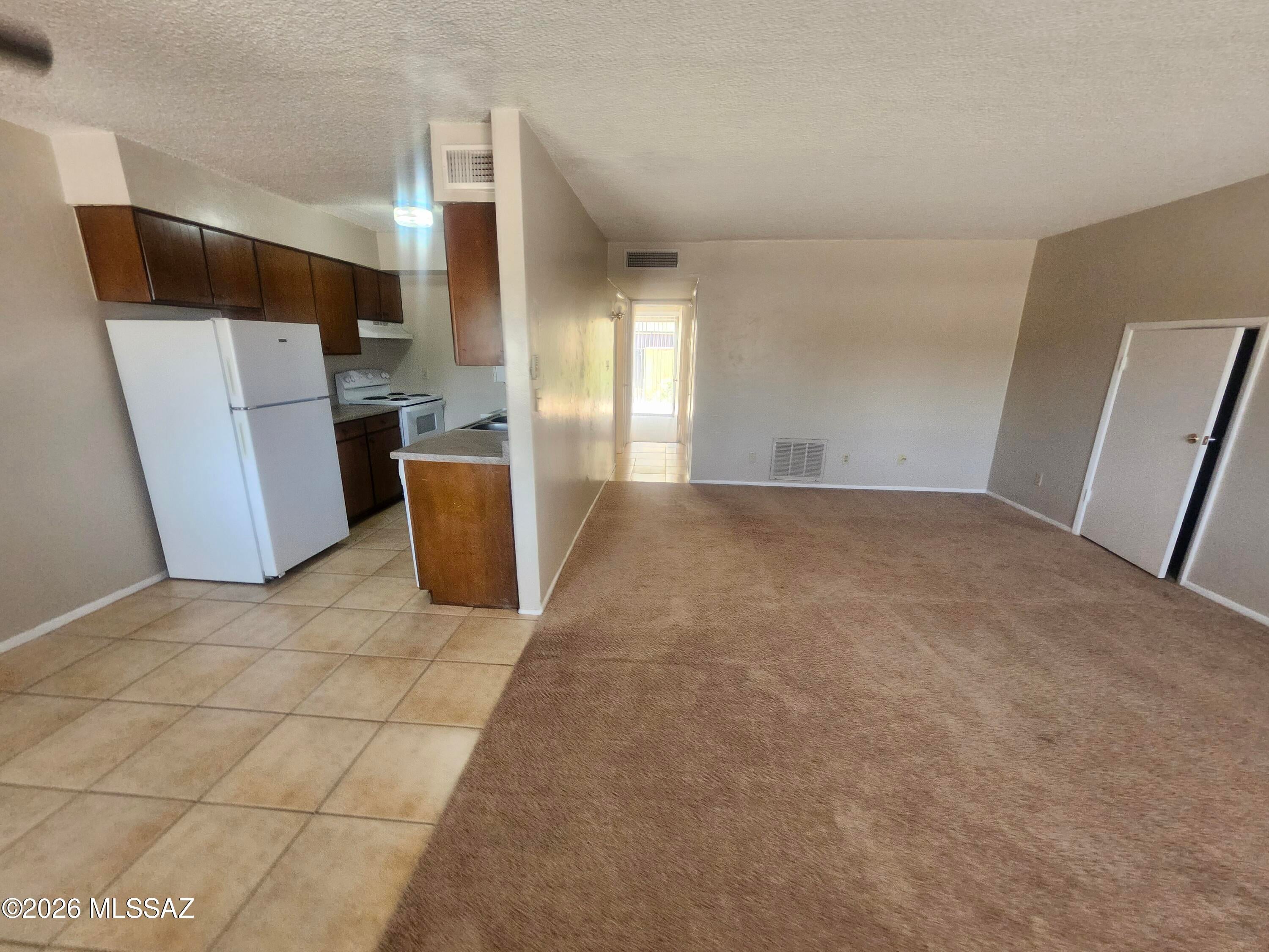 Villa Del Vista Condominium - Residential Lease