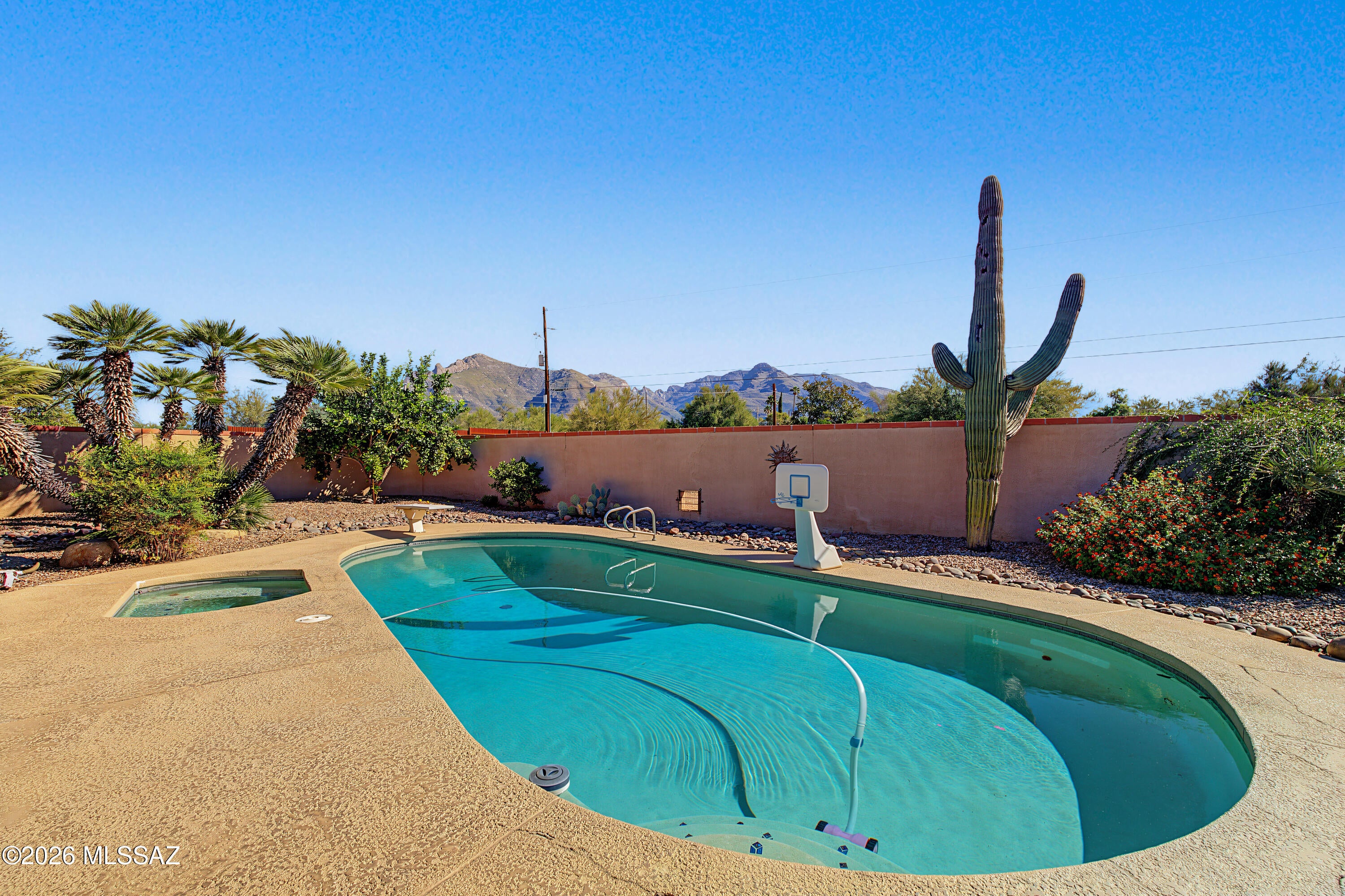 Casas Adobes Est 3b Resub - Residential