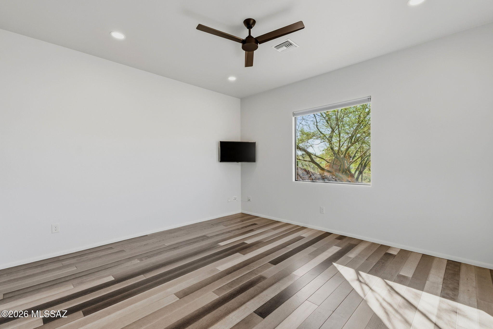 Monte Del Oro (1-187) - Residential