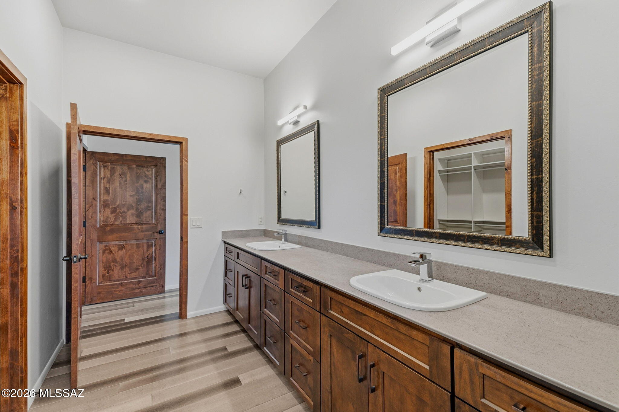 Monte Del Oro (1-187) - Residential