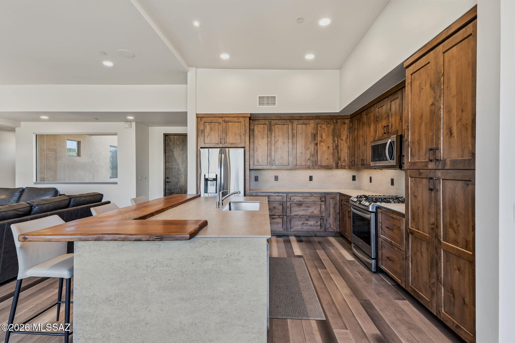 Monte Del Oro (1-187) - Residential