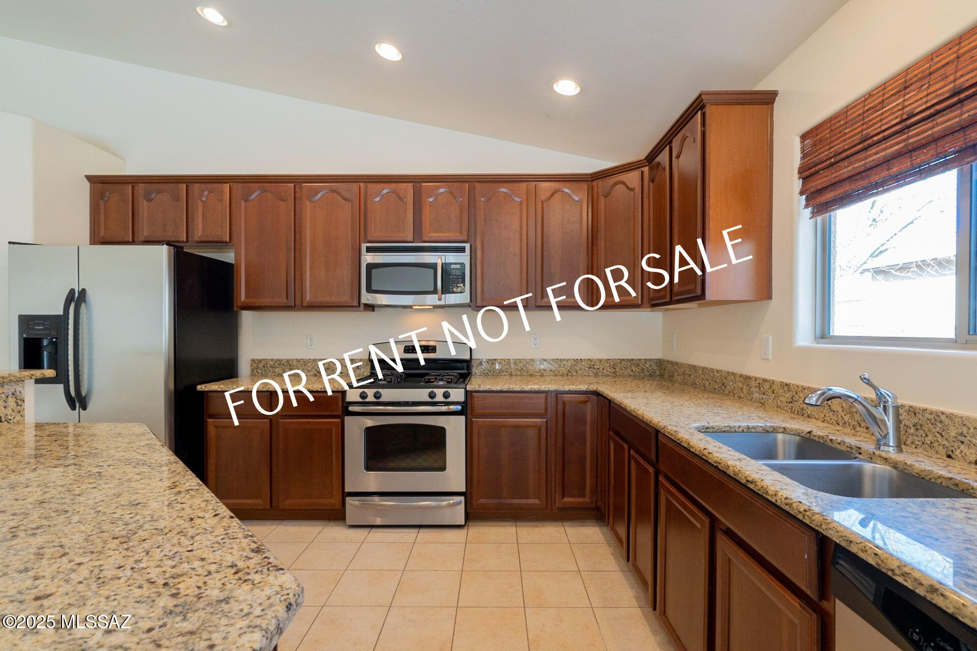 New Tucson Unit NO. 8 (1-455) - Residential Lease