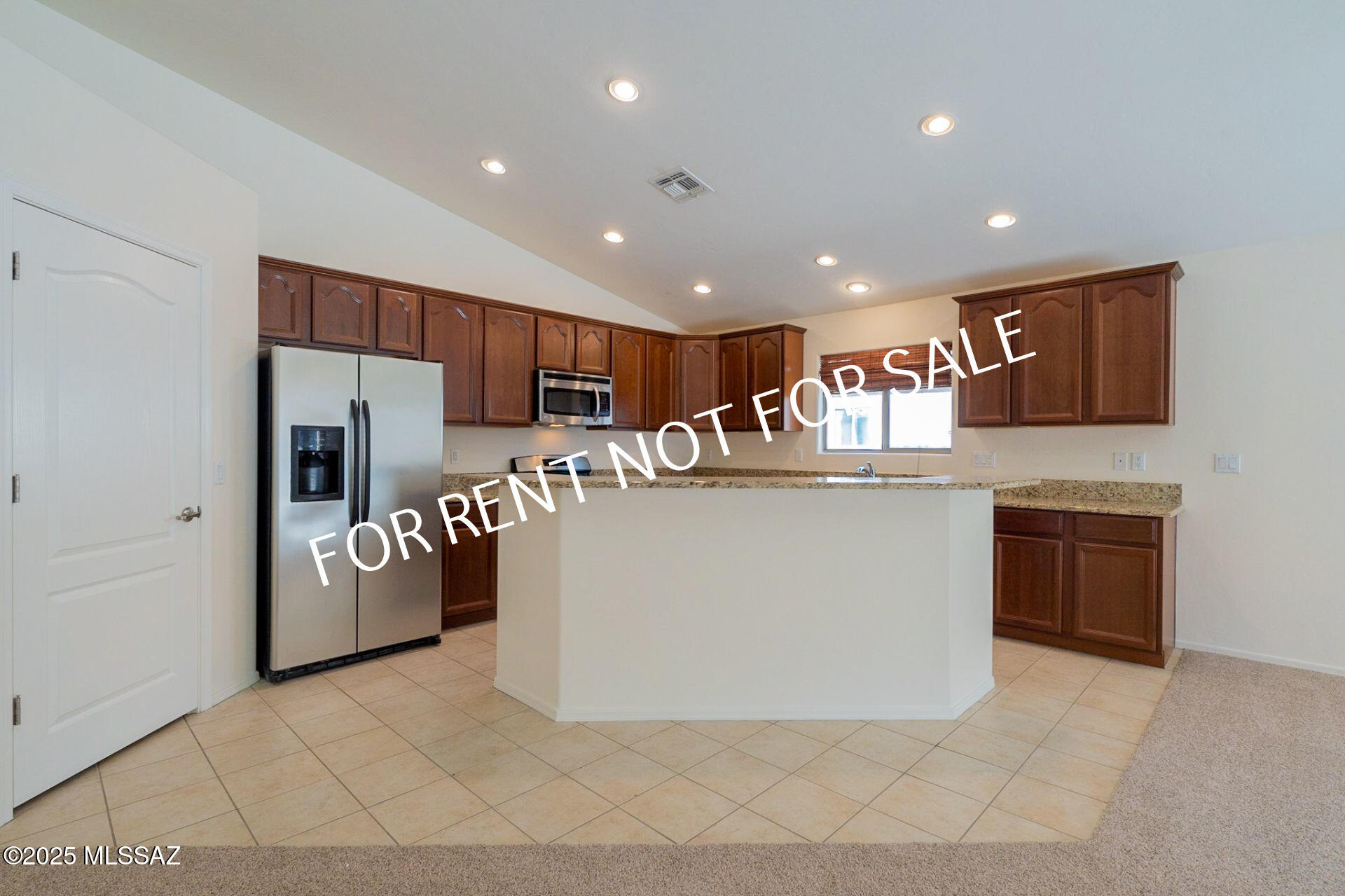 New Tucson Unit NO. 8 (1-455) - Residential Lease