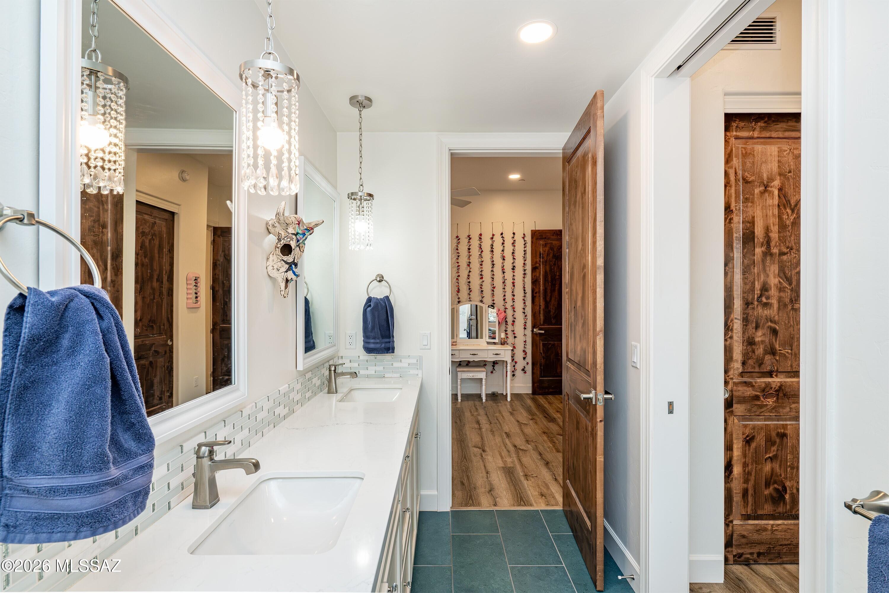 Coyote Creek (1-395) - Residential