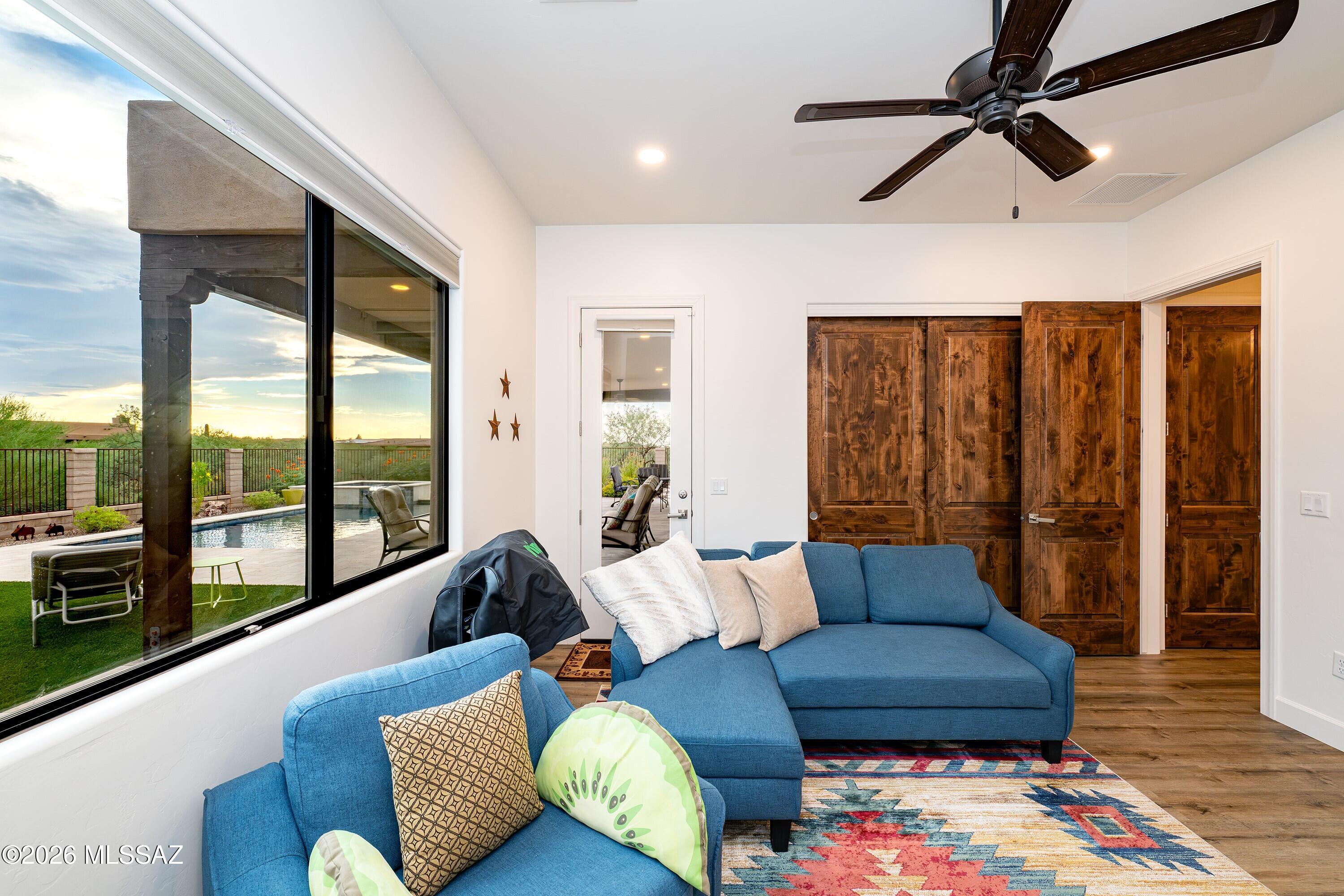 Coyote Creek (1-395) - Residential